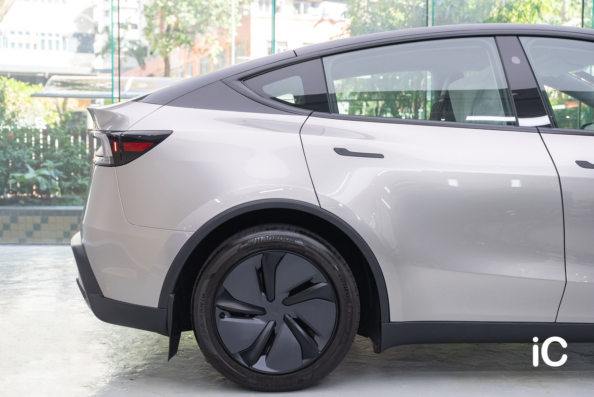 Tesla Model Y 轉色 PPF 施工作品