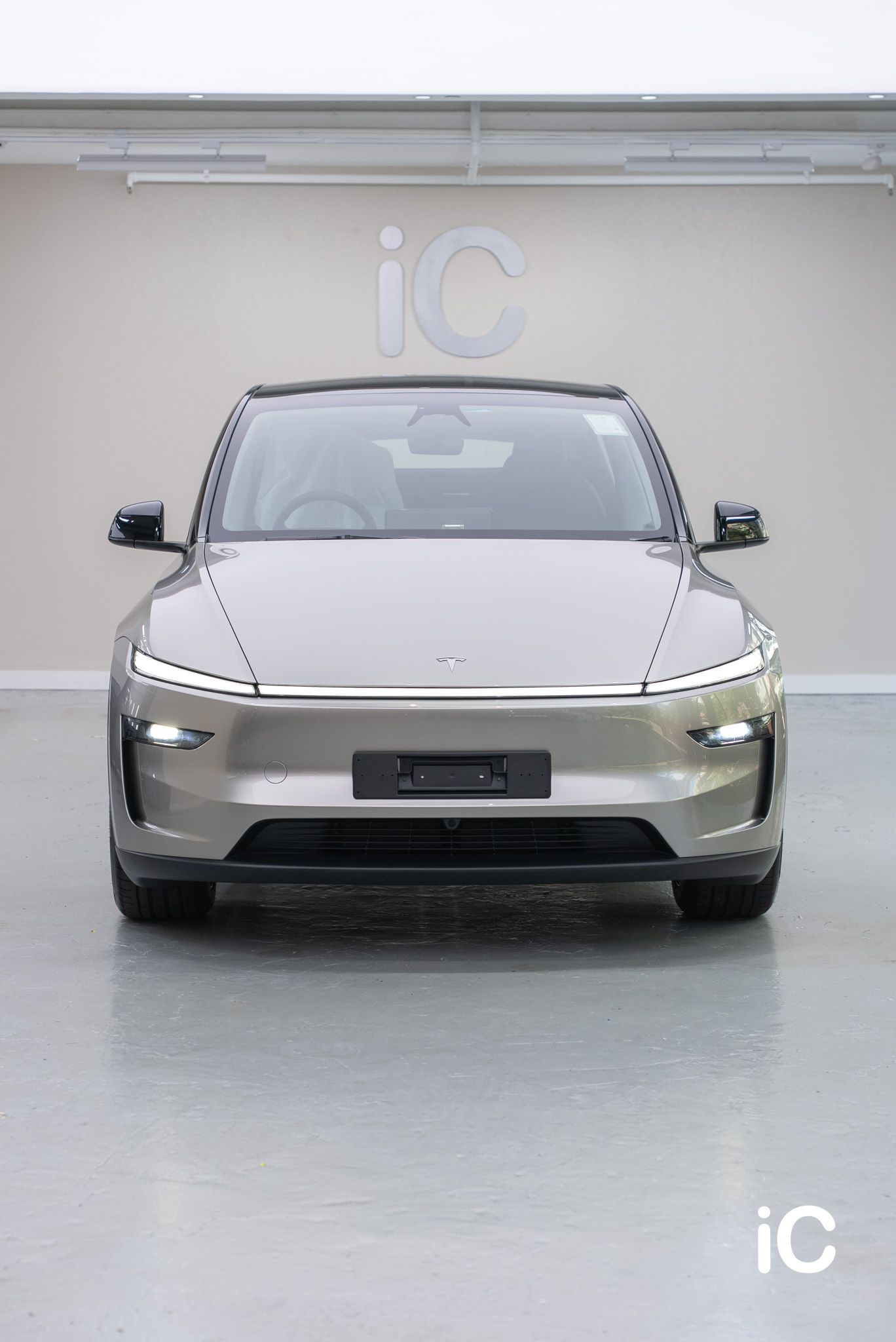 Tesla Model Y 轉色 PPF 施工作品