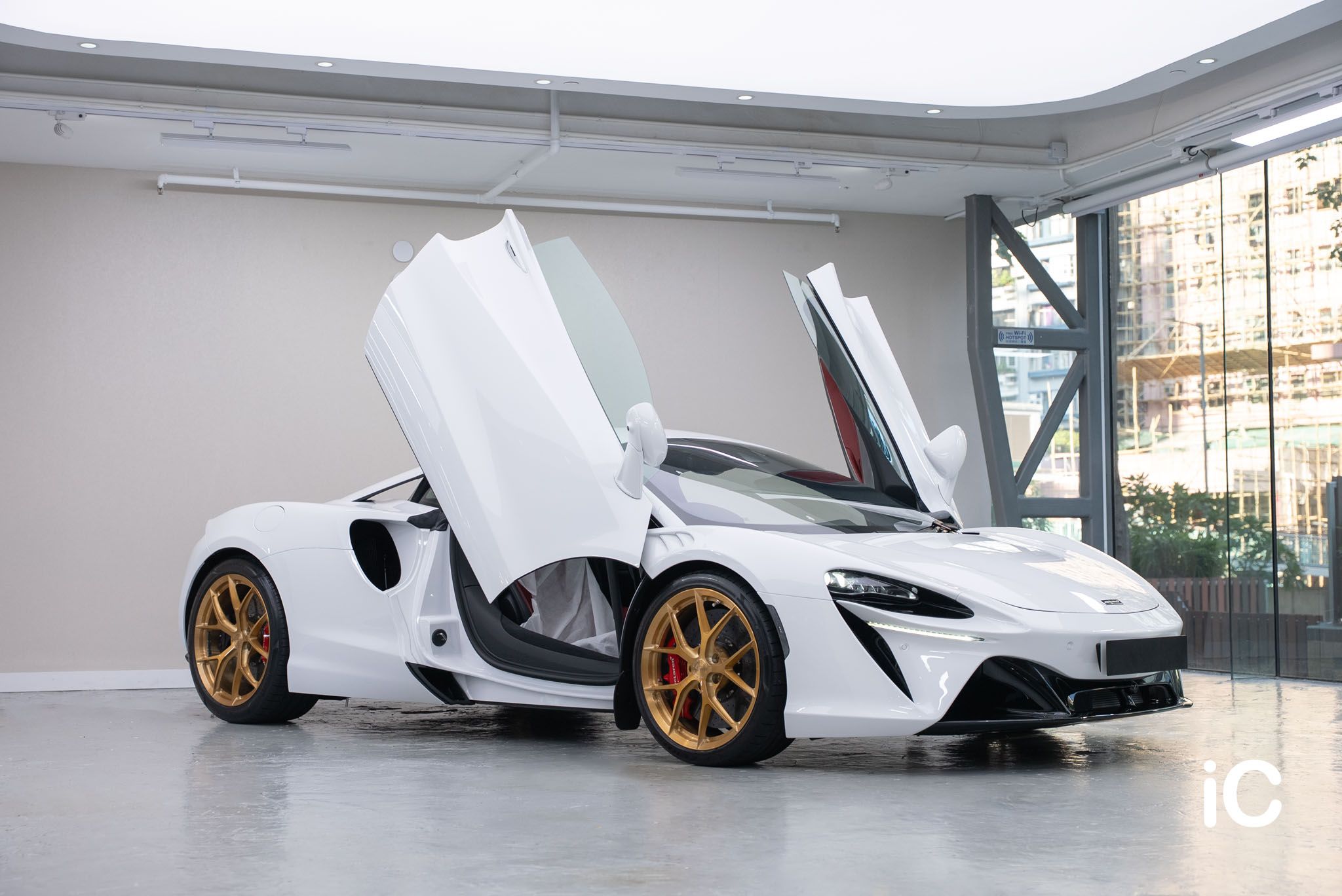 McLaren Artura 透明 PPF 施工作品