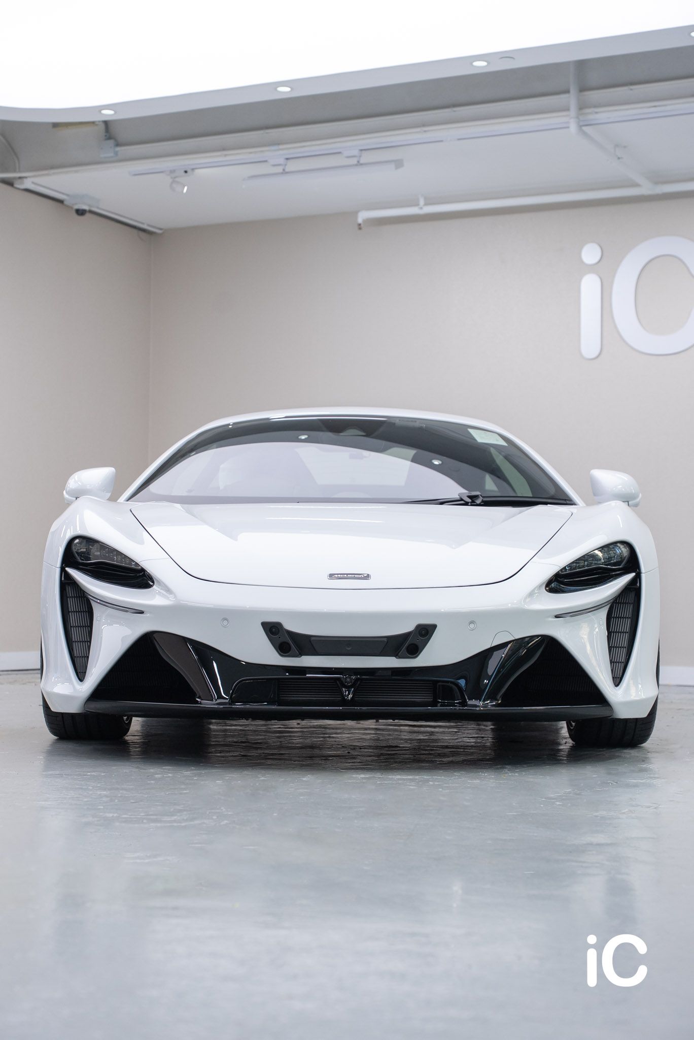 McLaren Artura 透明 PPF 施工作品