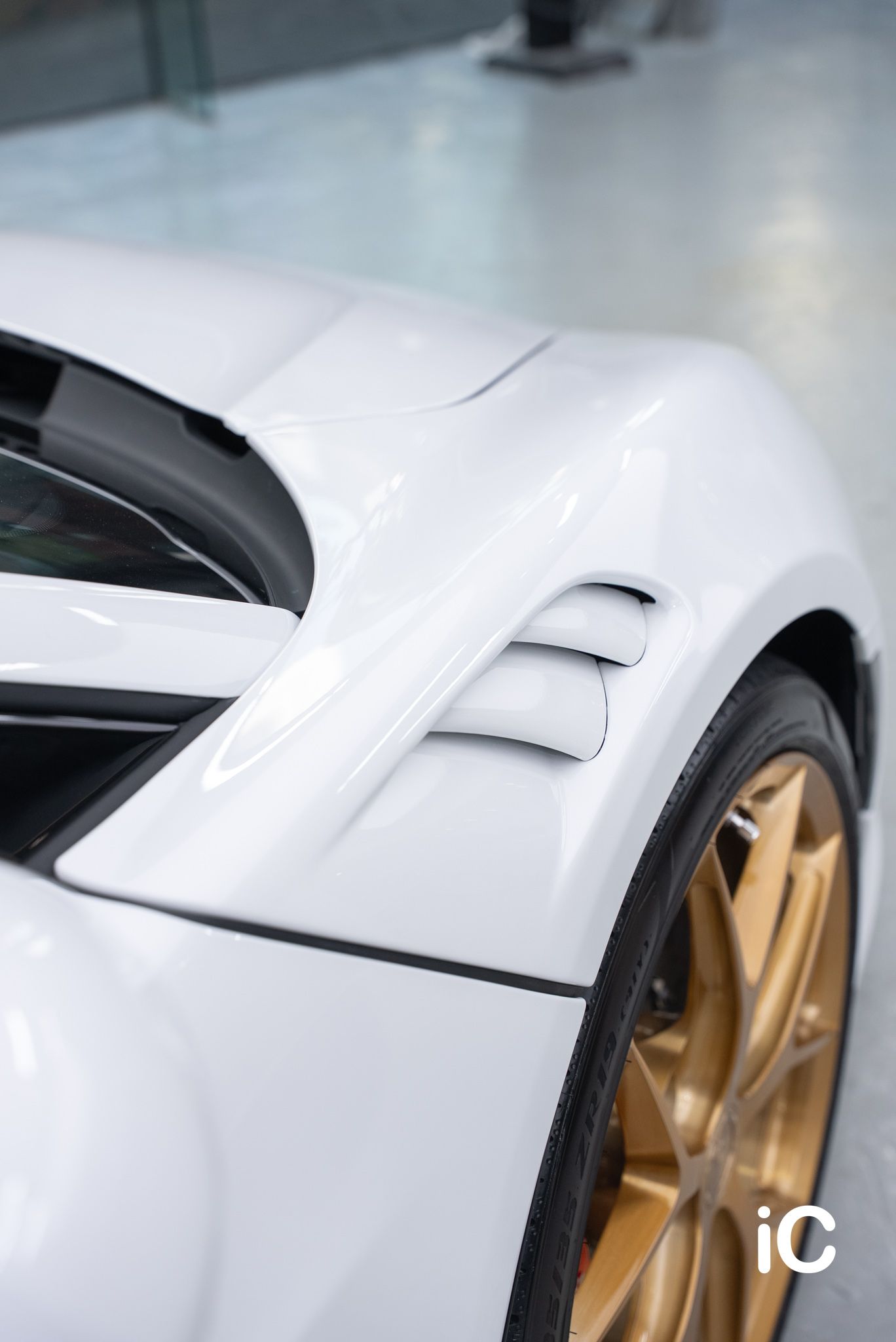McLaren Artura 透明 PPF 施工作品