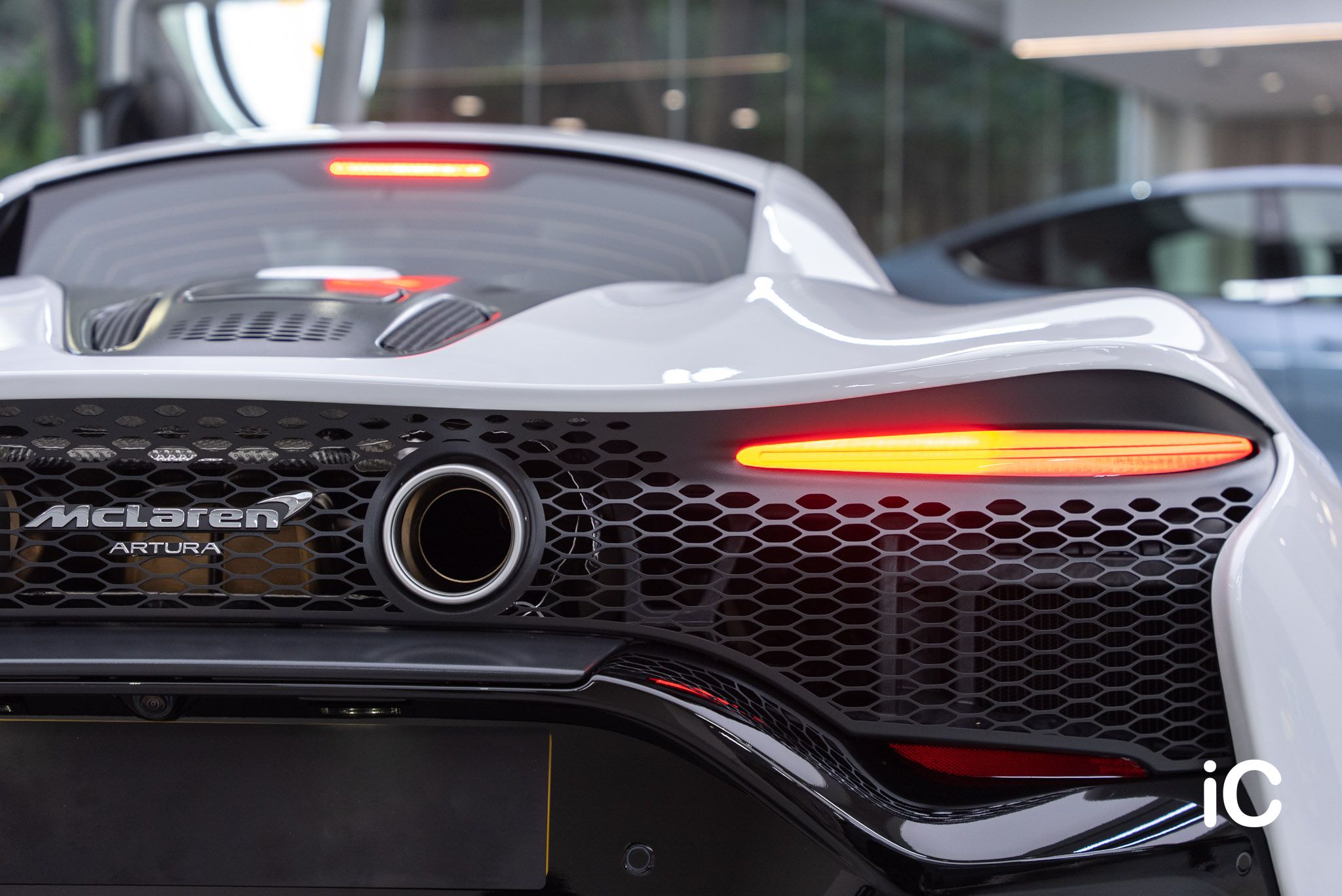 McLaren Artura 透明 PPF 施工作品