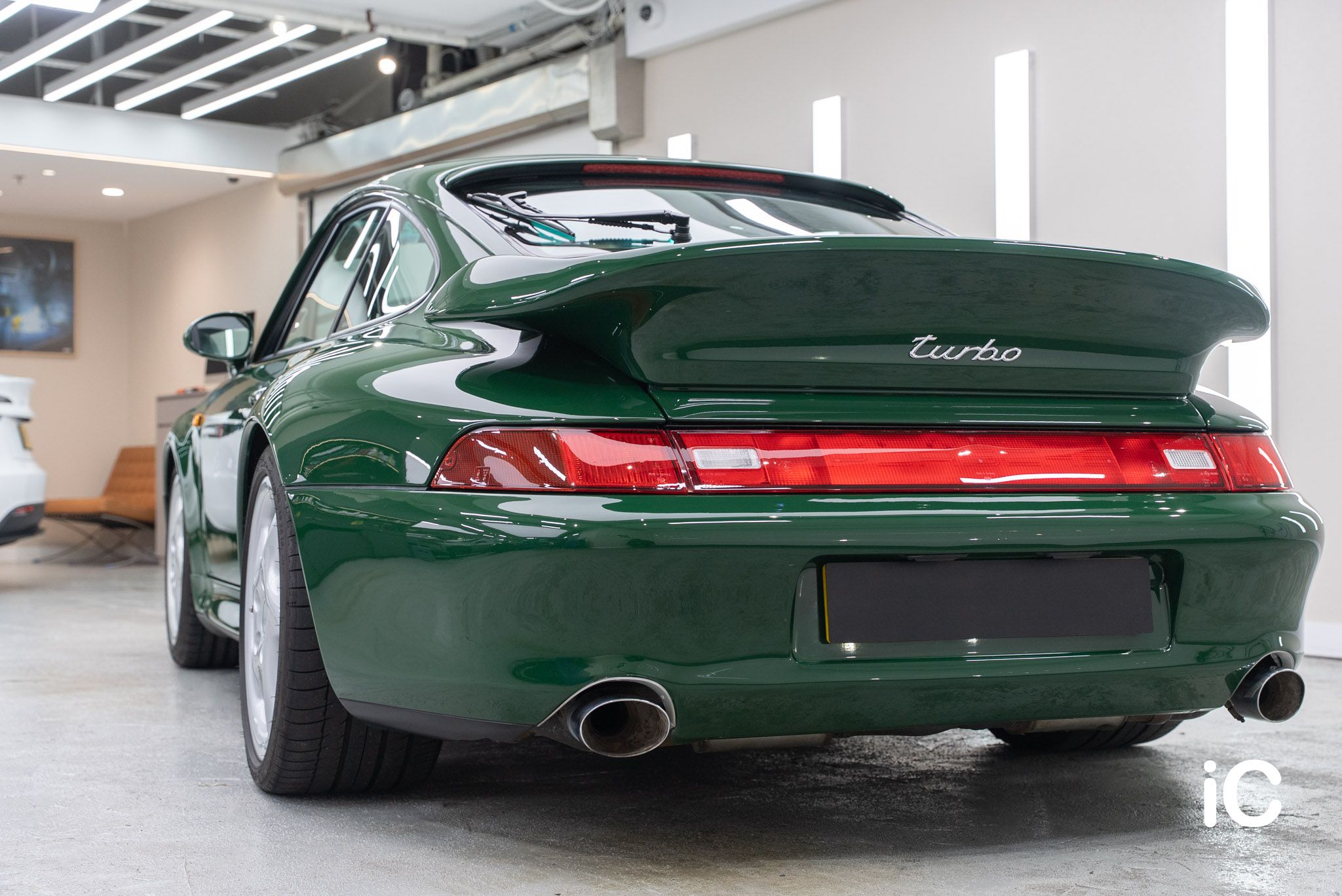 Porsche 911 鍍膜 施工作品