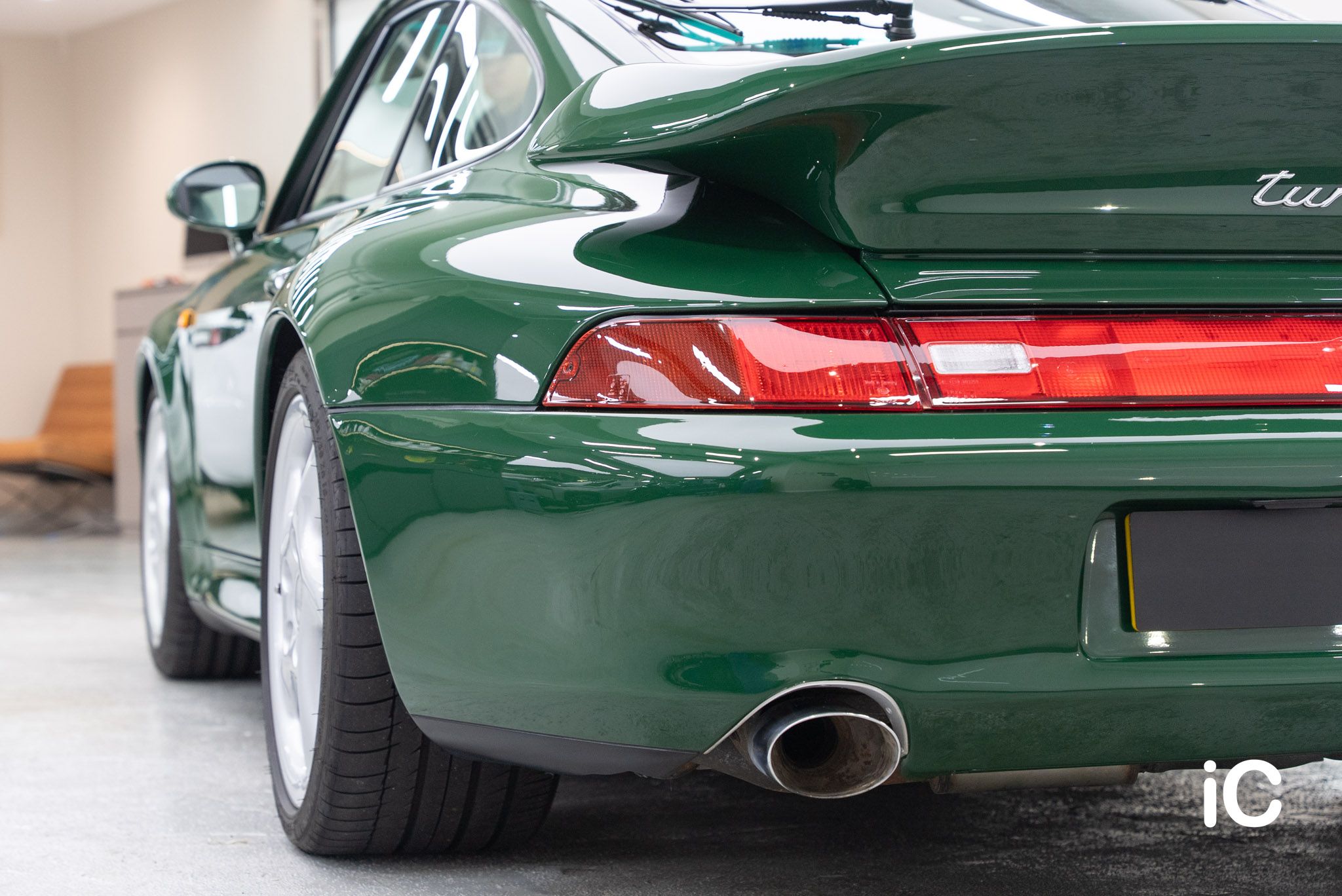 Porsche 911 鍍膜 施工作品
