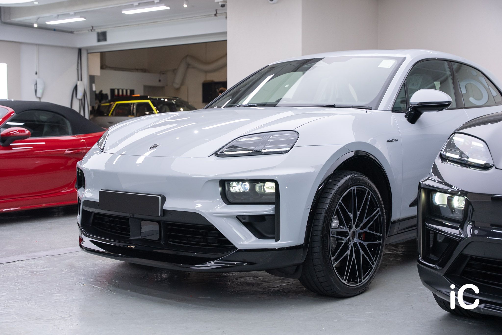 Porsche Macan Turbo 透明 PPF 施工作品