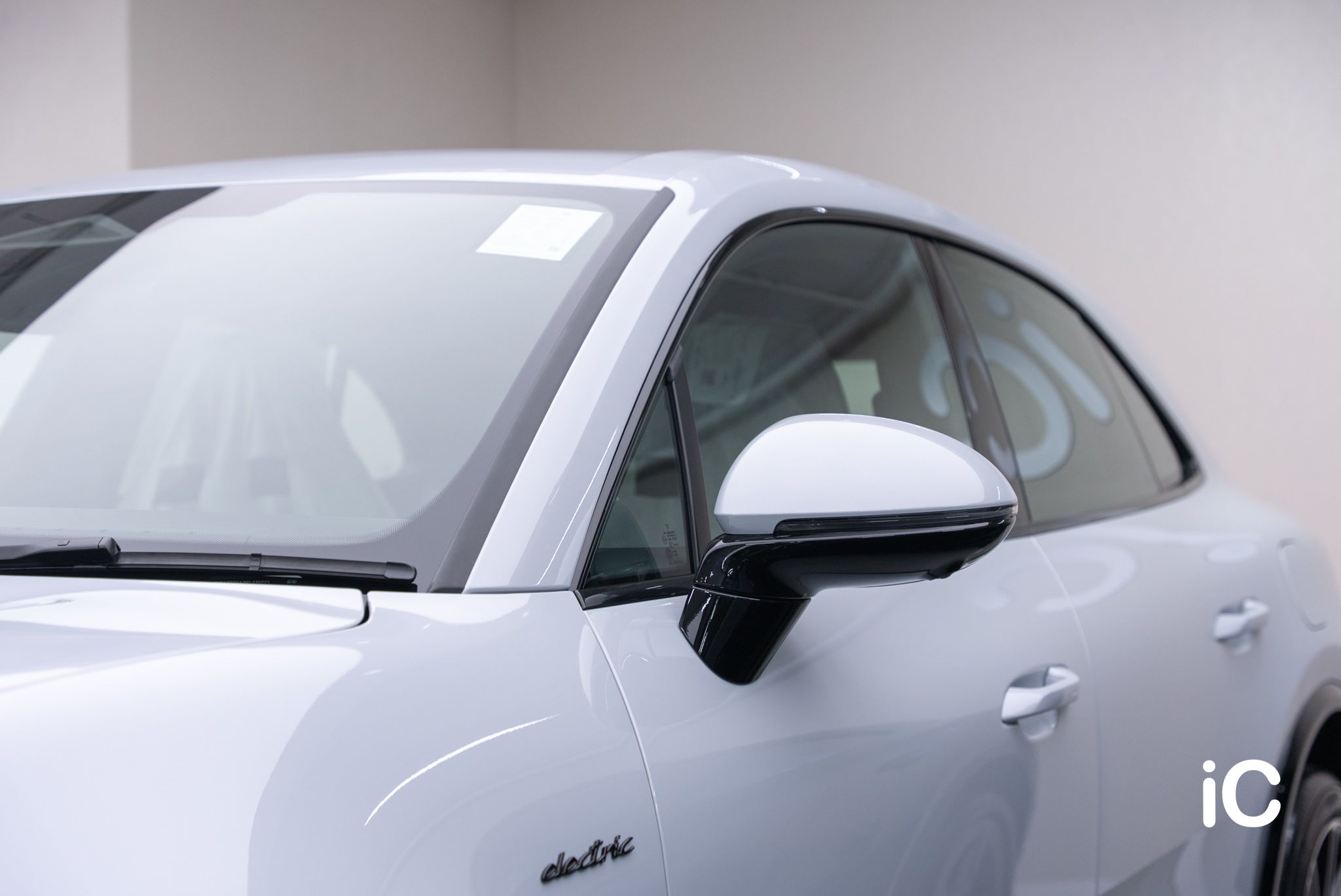Porsche Macan Turbo 透明 PPF 施工作品