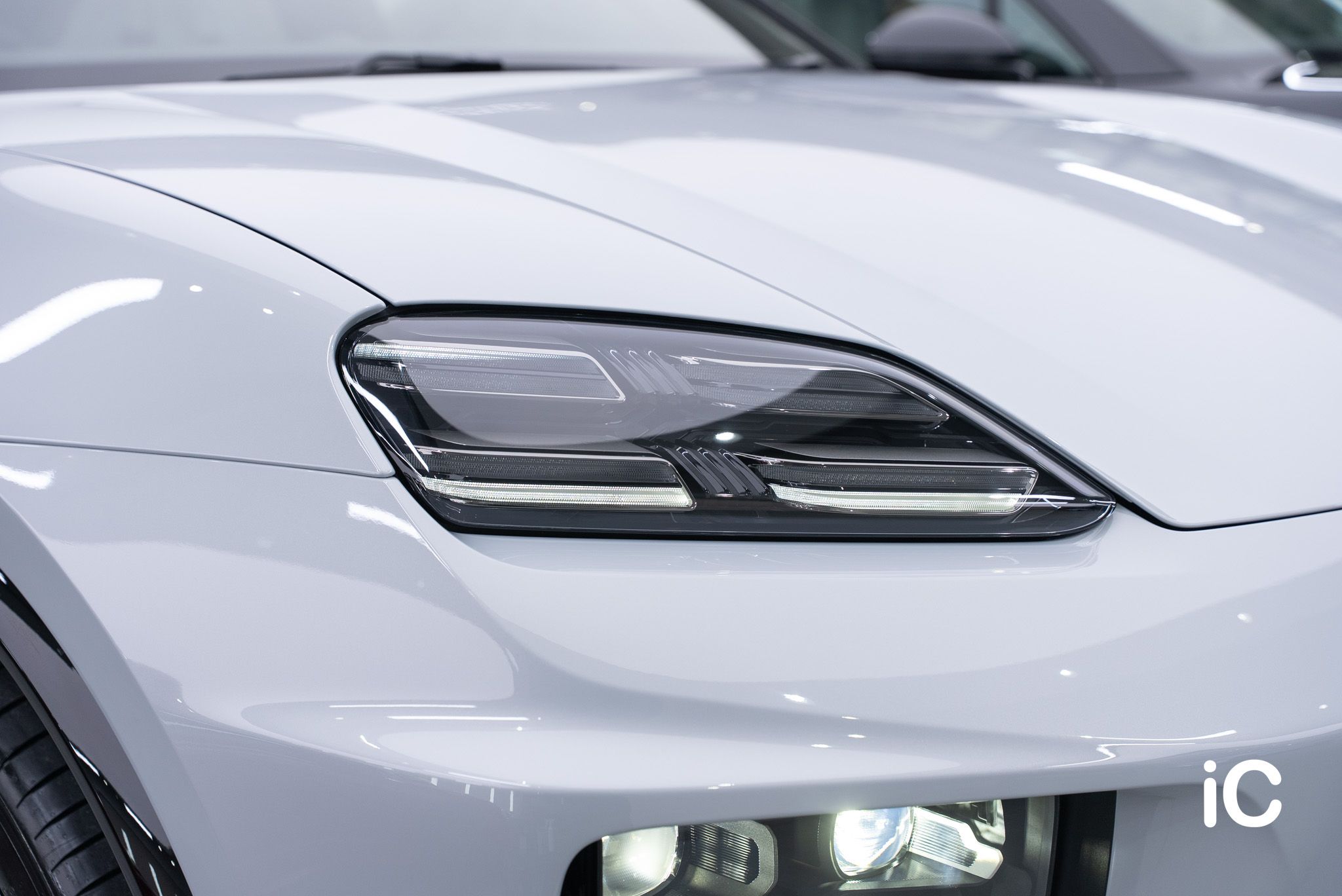 Porsche Macan Turbo 透明 PPF 施工作品