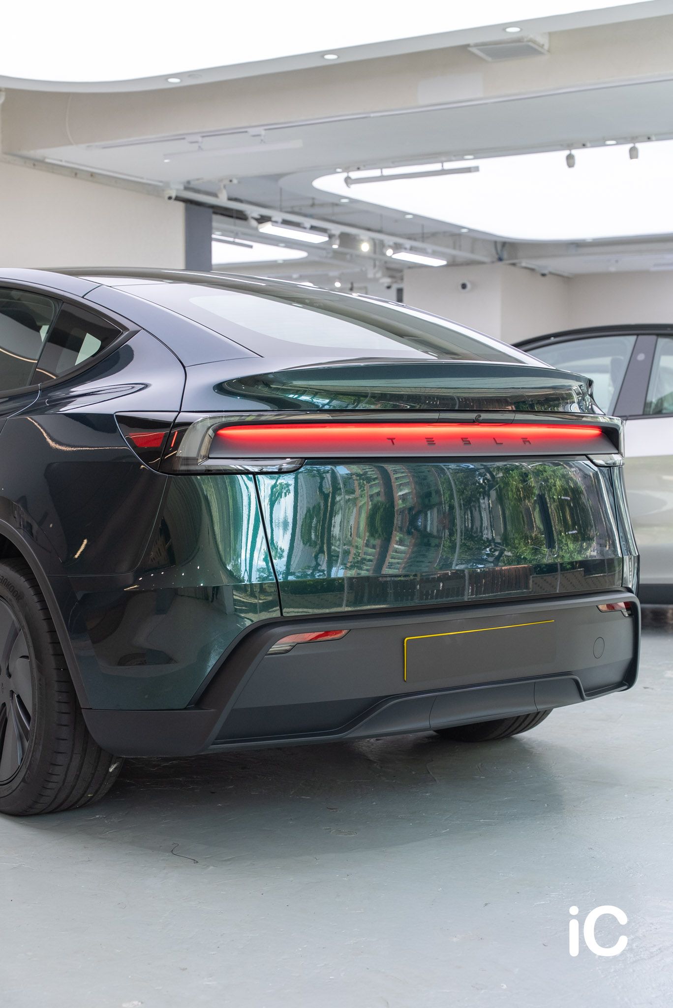 Tesla Model Y 轉色 PPF 施工作品