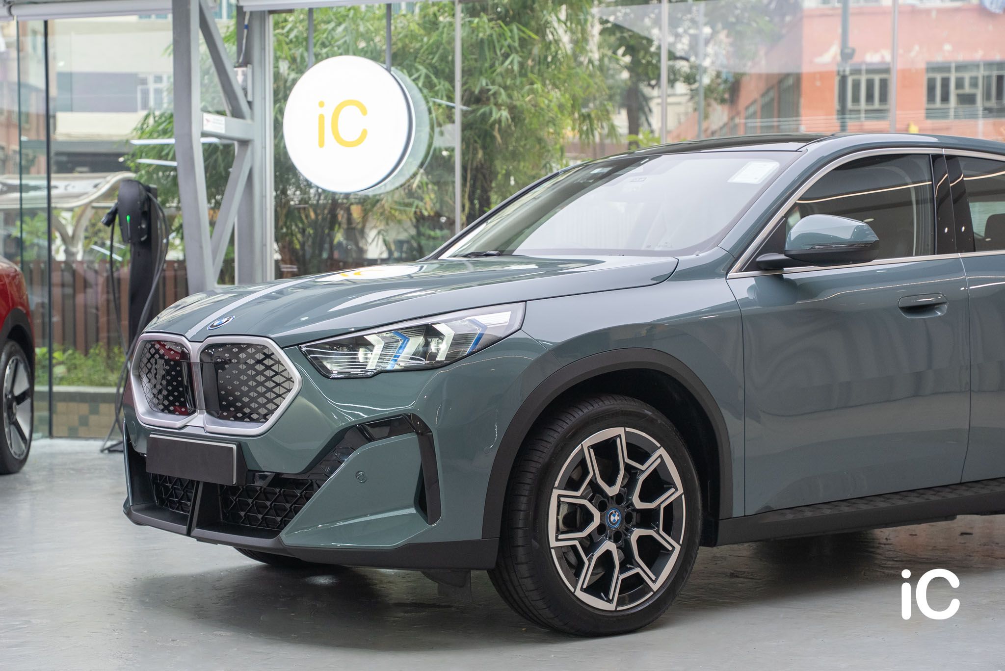 BMW iX2 透明 PPF 施工作品
