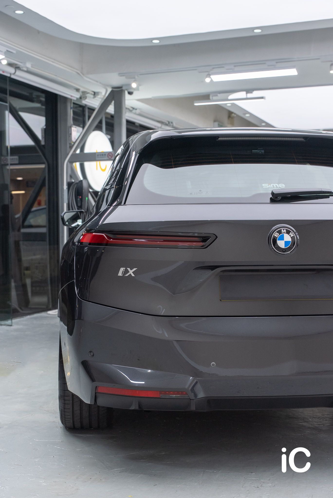 BMW iX 透明 PPF 施工作品