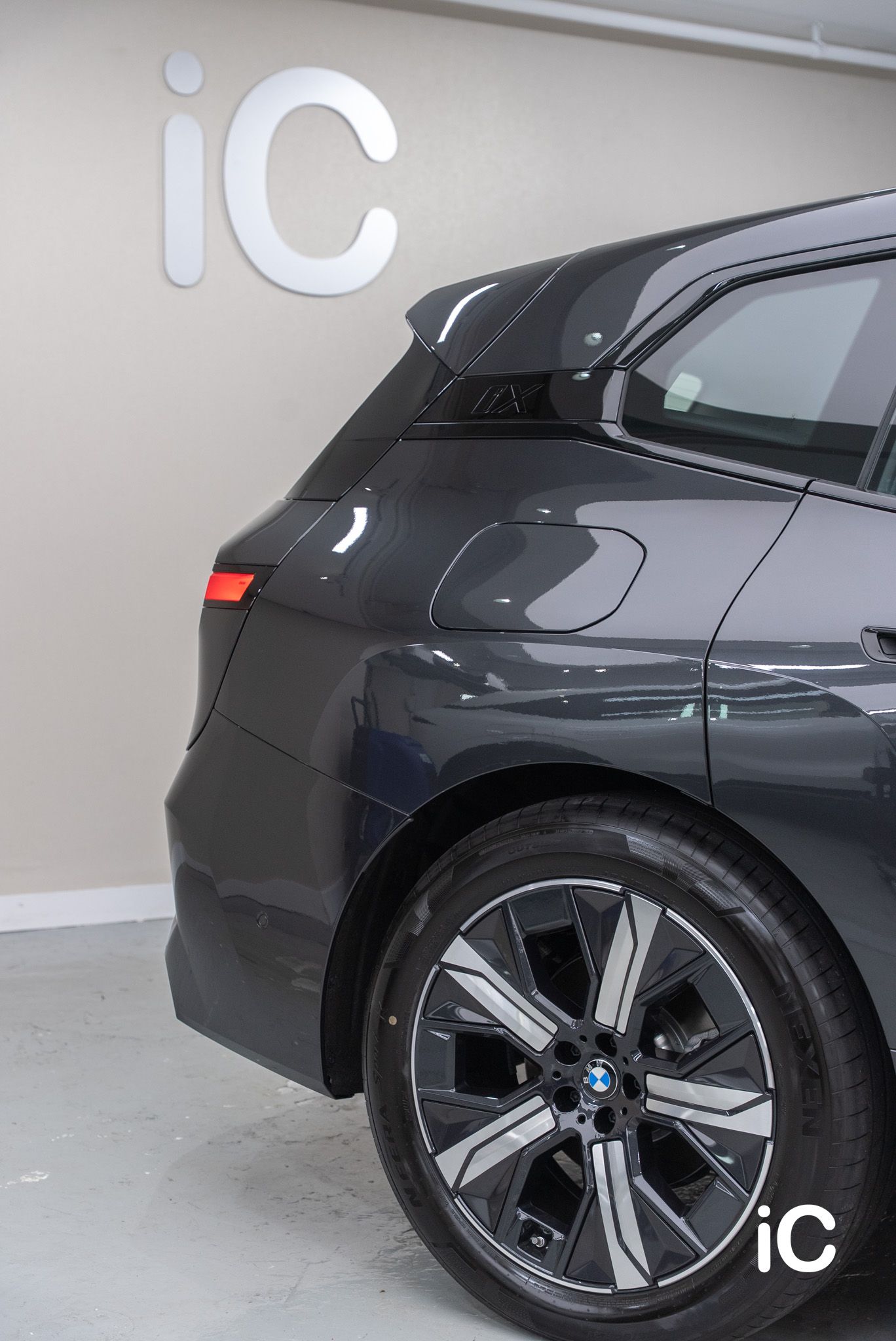 BMW iX 透明 PPF 施工作品
