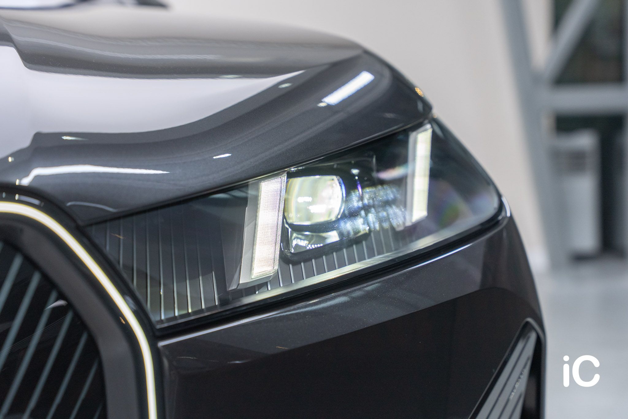 BMW iX 透明 PPF 施工作品