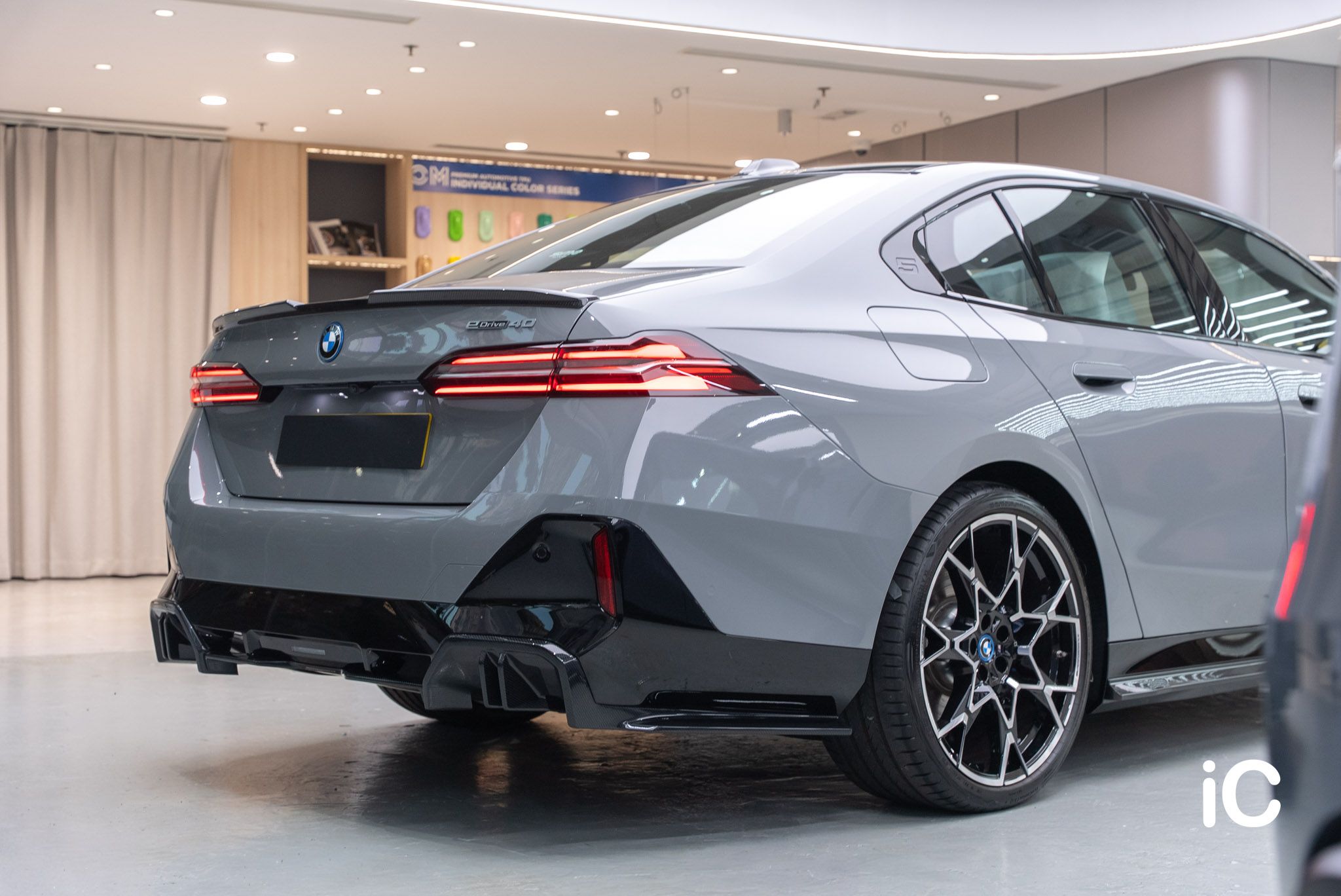 BMW i5 轉色 PPF 施工作品