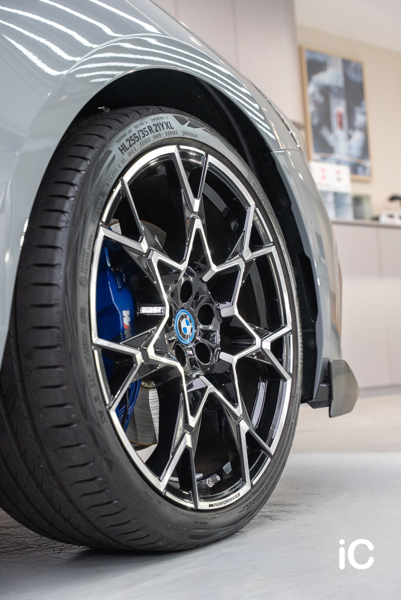 BMW i5 轉色 PPF 施工作品