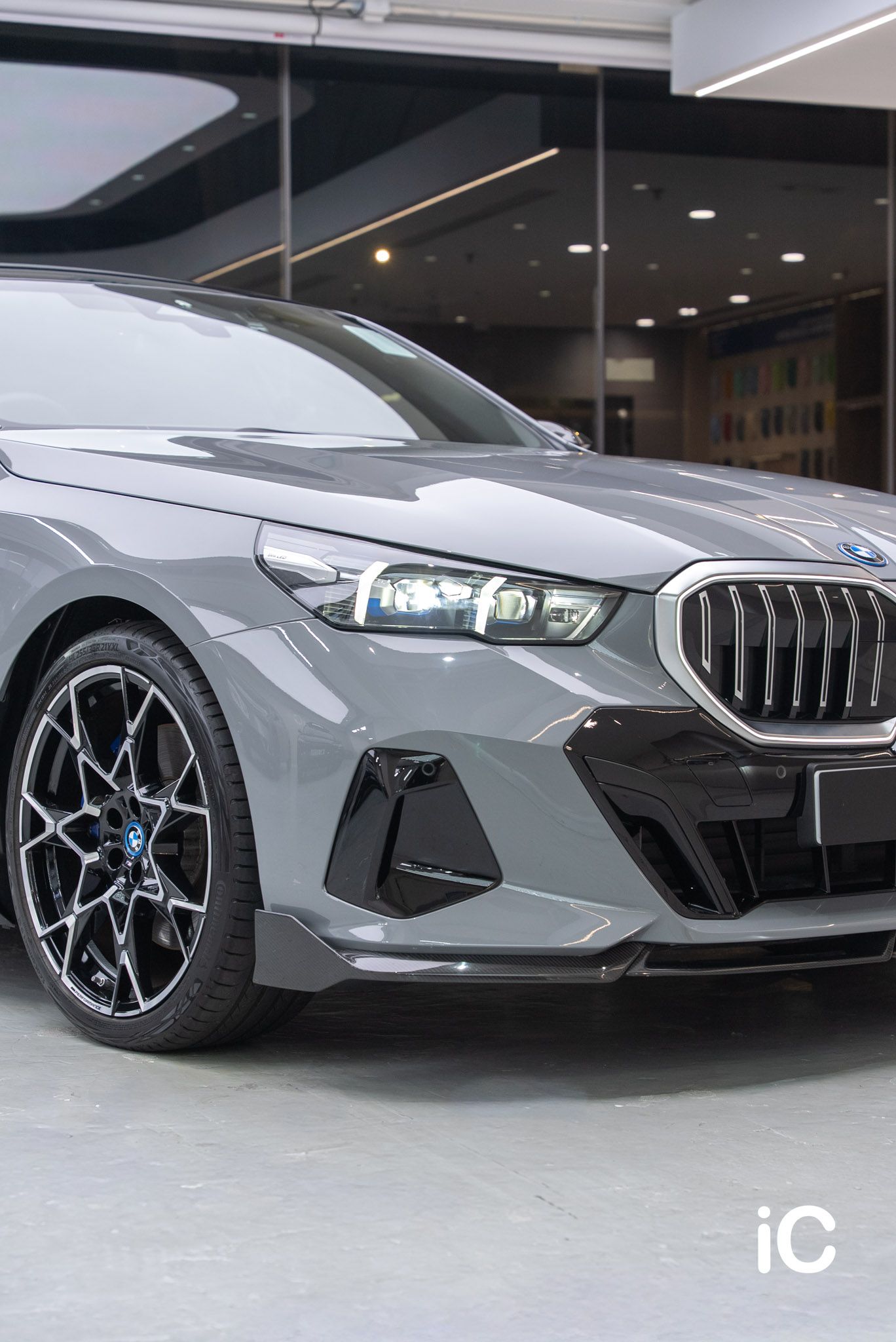 BMW i5 轉色 PPF 施工作品