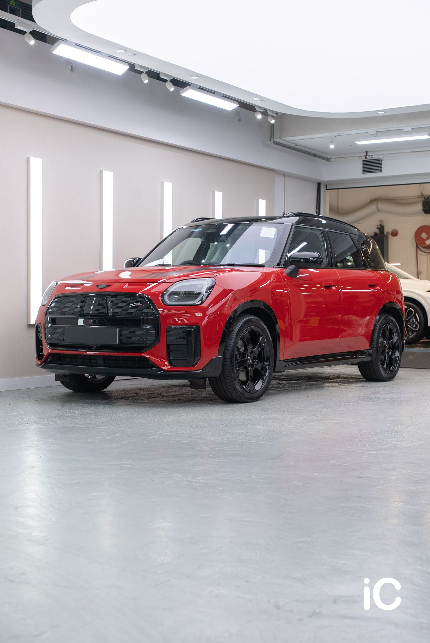 MINI Countryman (JCW Style) 鍍膜 施工作品