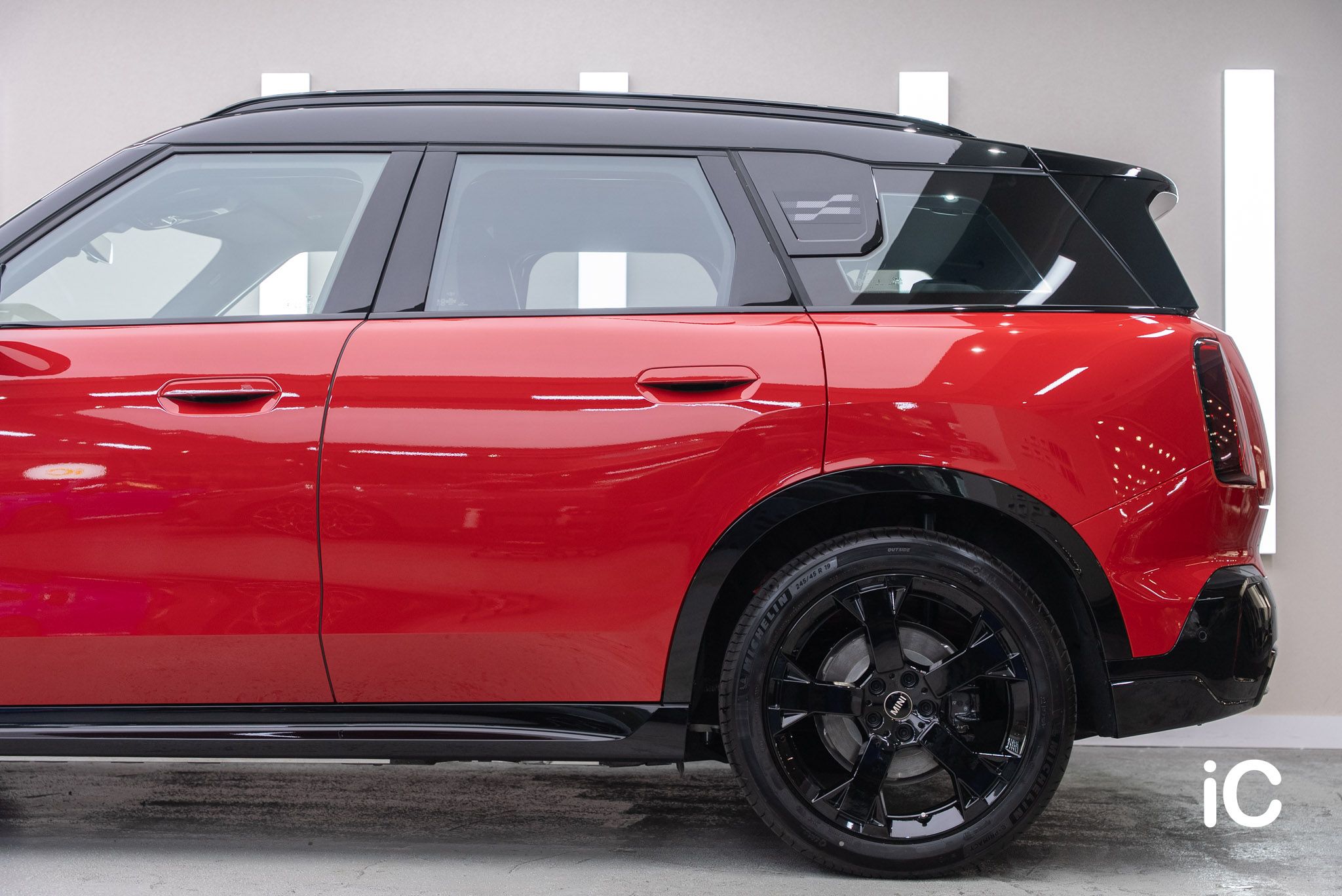 MINI Countryman (JCW Style) 鍍膜 施工作品