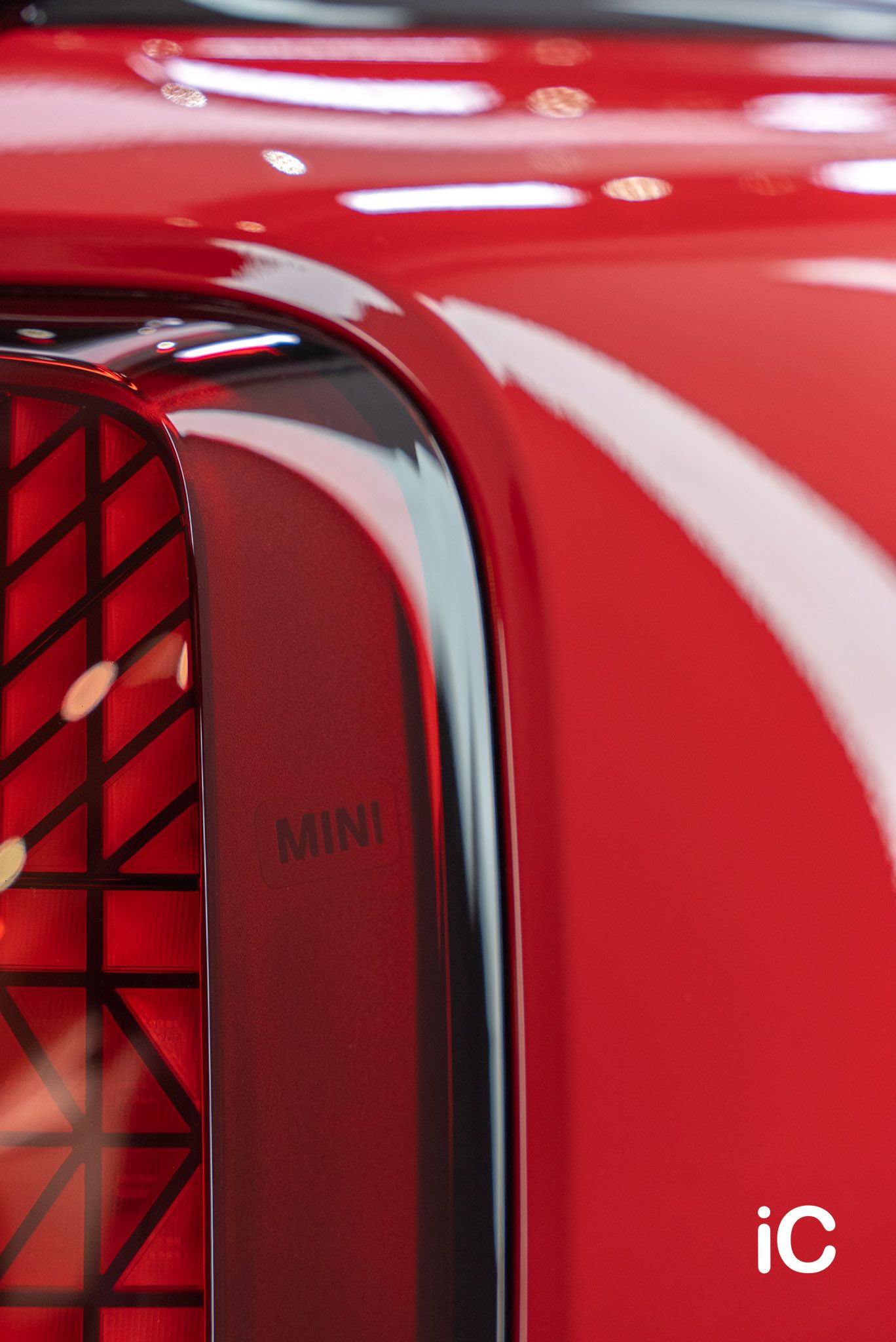 MINI Countryman (JCW Style) 鍍膜 施工作品