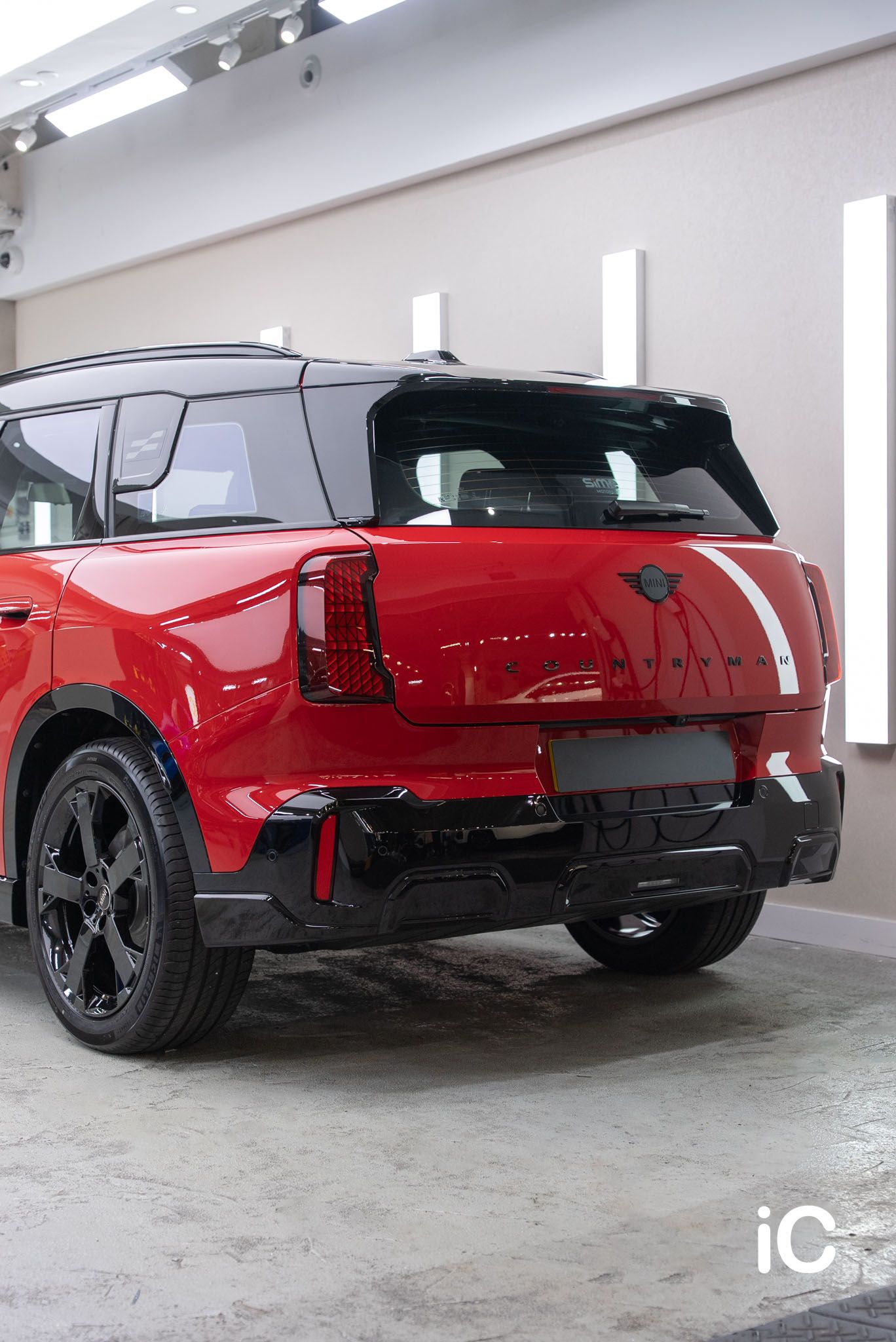MINI Countryman (JCW Style) 鍍膜 施工作品