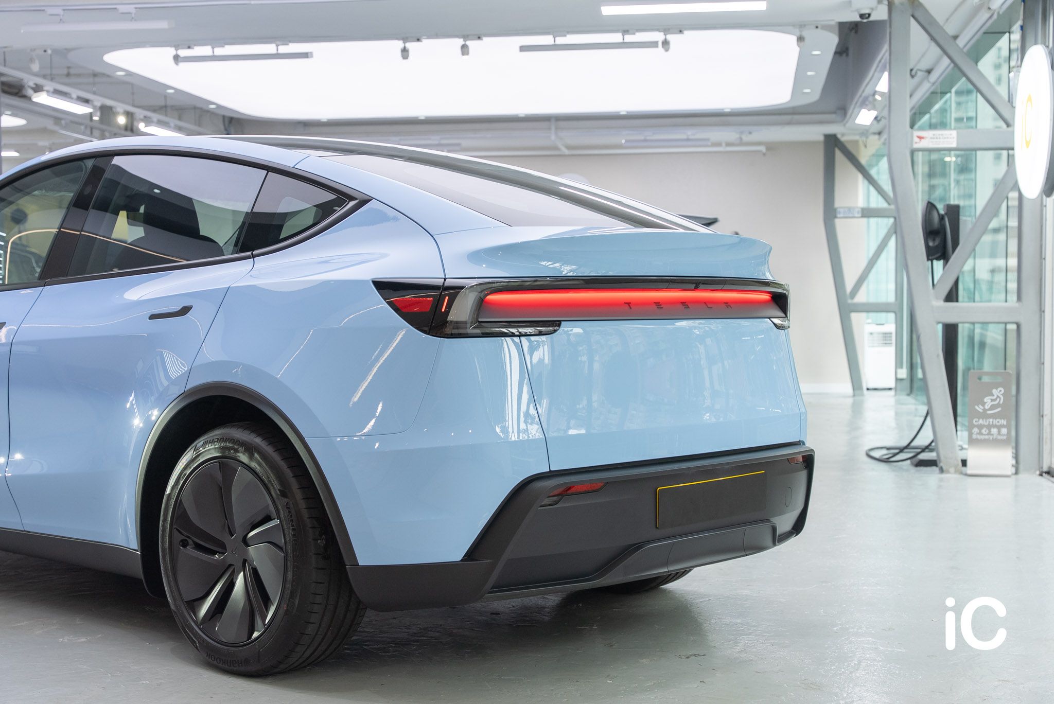 Tesla Model Y 轉色 PPF 施工作品