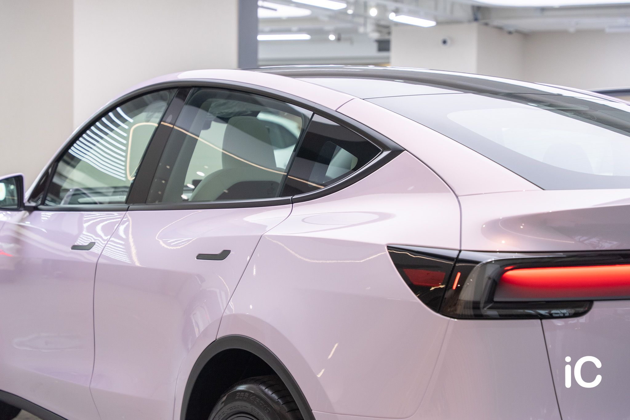 Tesla Model Y 轉色 PPF 施工作品