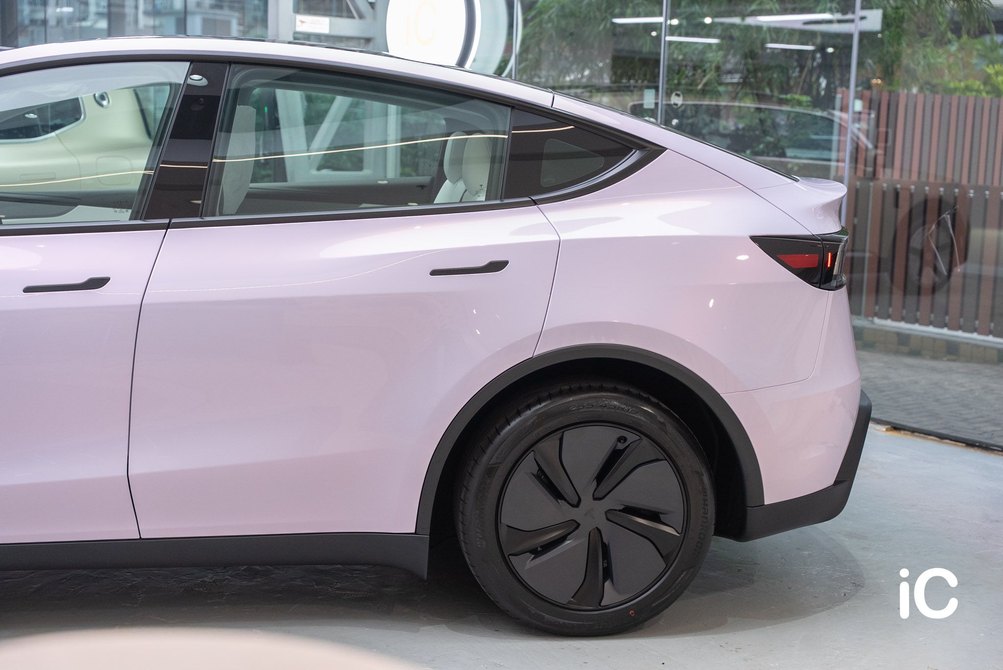 Tesla Model Y 轉色 PPF 施工作品