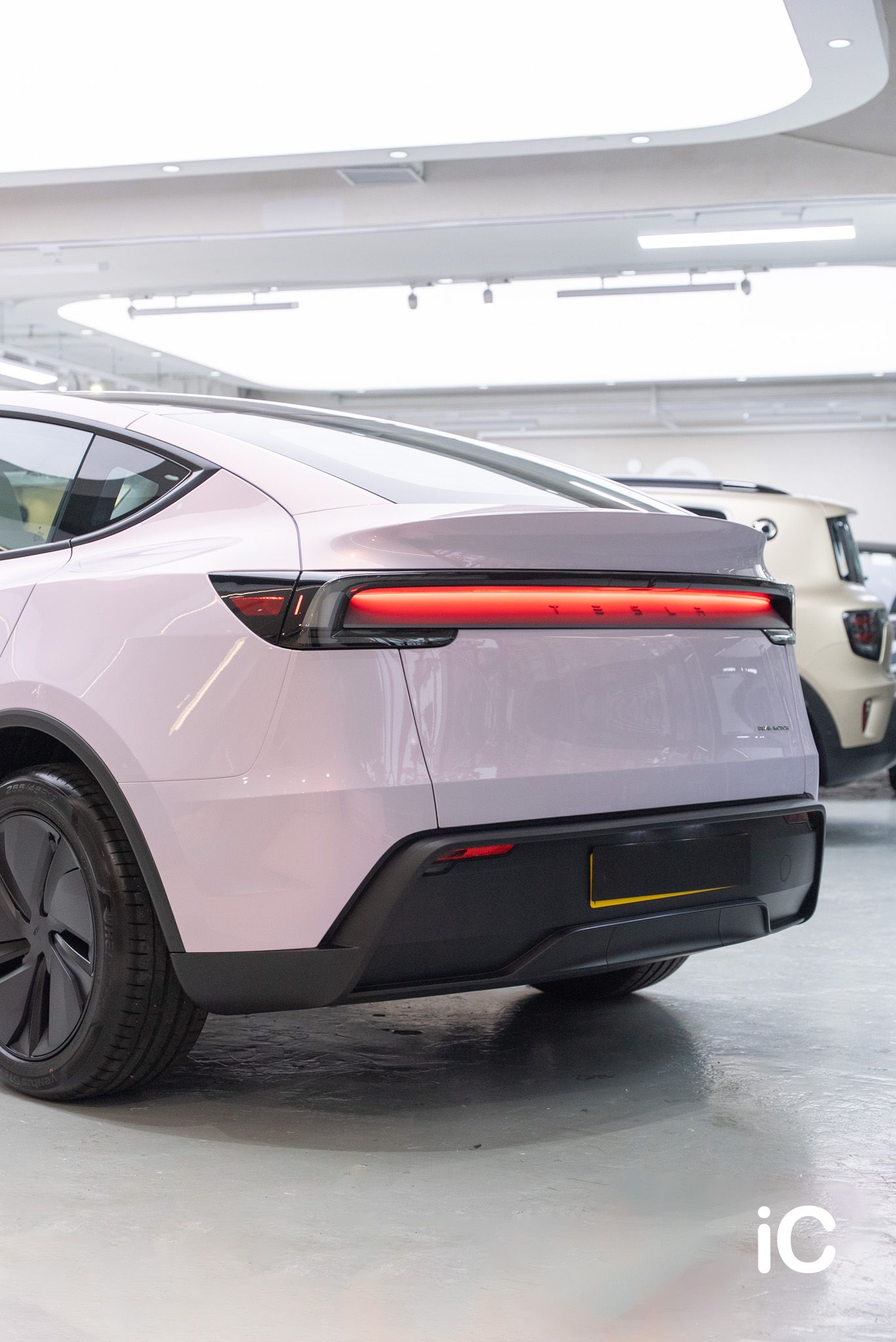 Tesla Model Y 轉色 PPF 施工作品