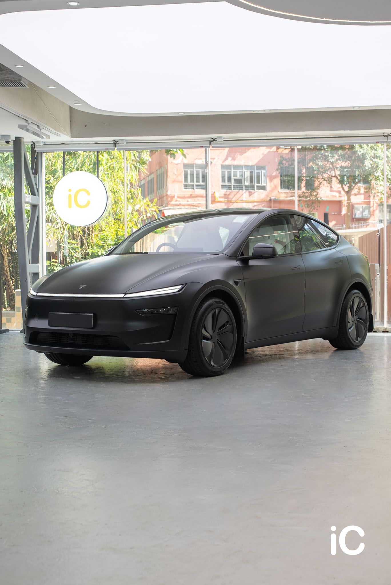 Tesla Model Y 轉色 PPF 施工作品