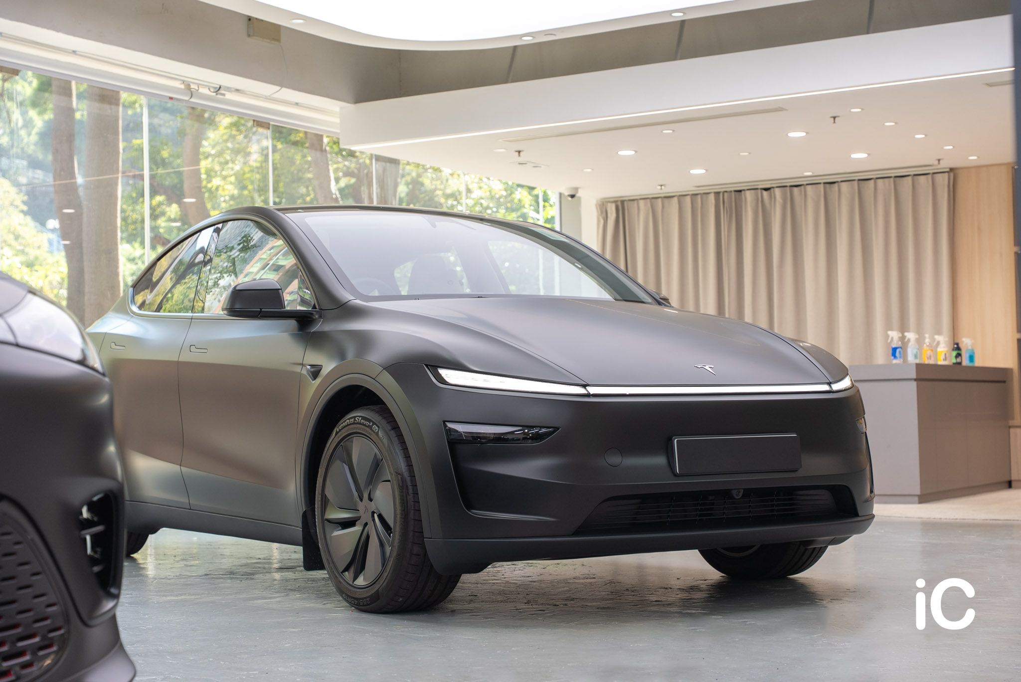 Tesla Model Y 轉色 PPF 施工作品
