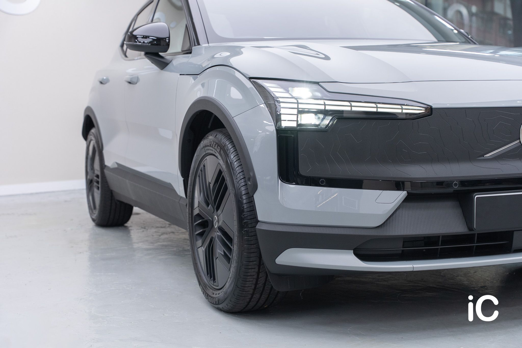 Volvo EX30 透明 PPF 施工作品