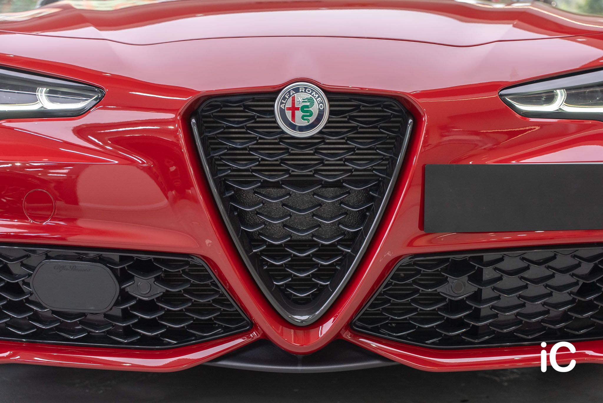 Alfa Romeo Giulia 透明 PPF 施工作品