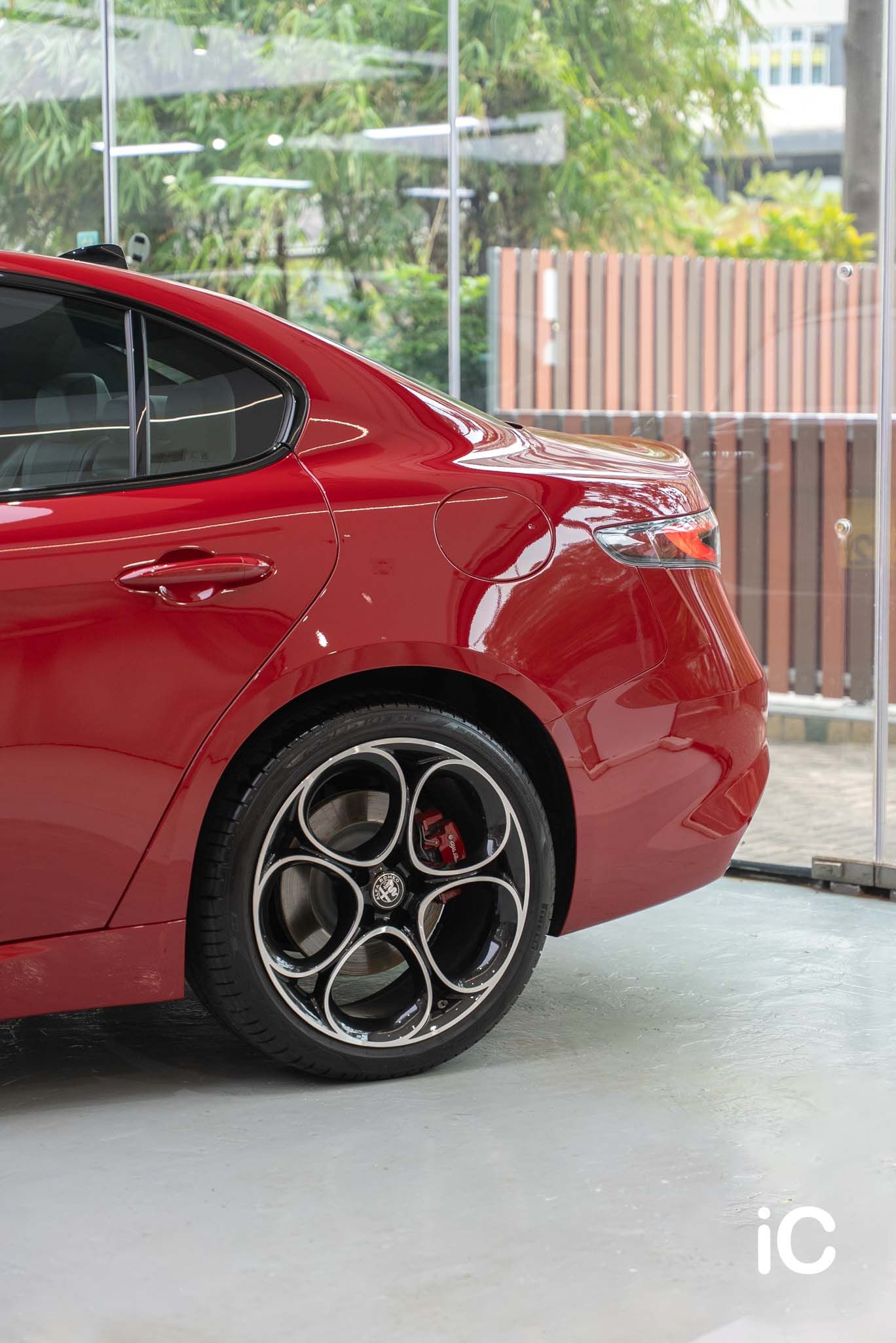 Alfa Romeo Giulia 透明 PPF 施工作品