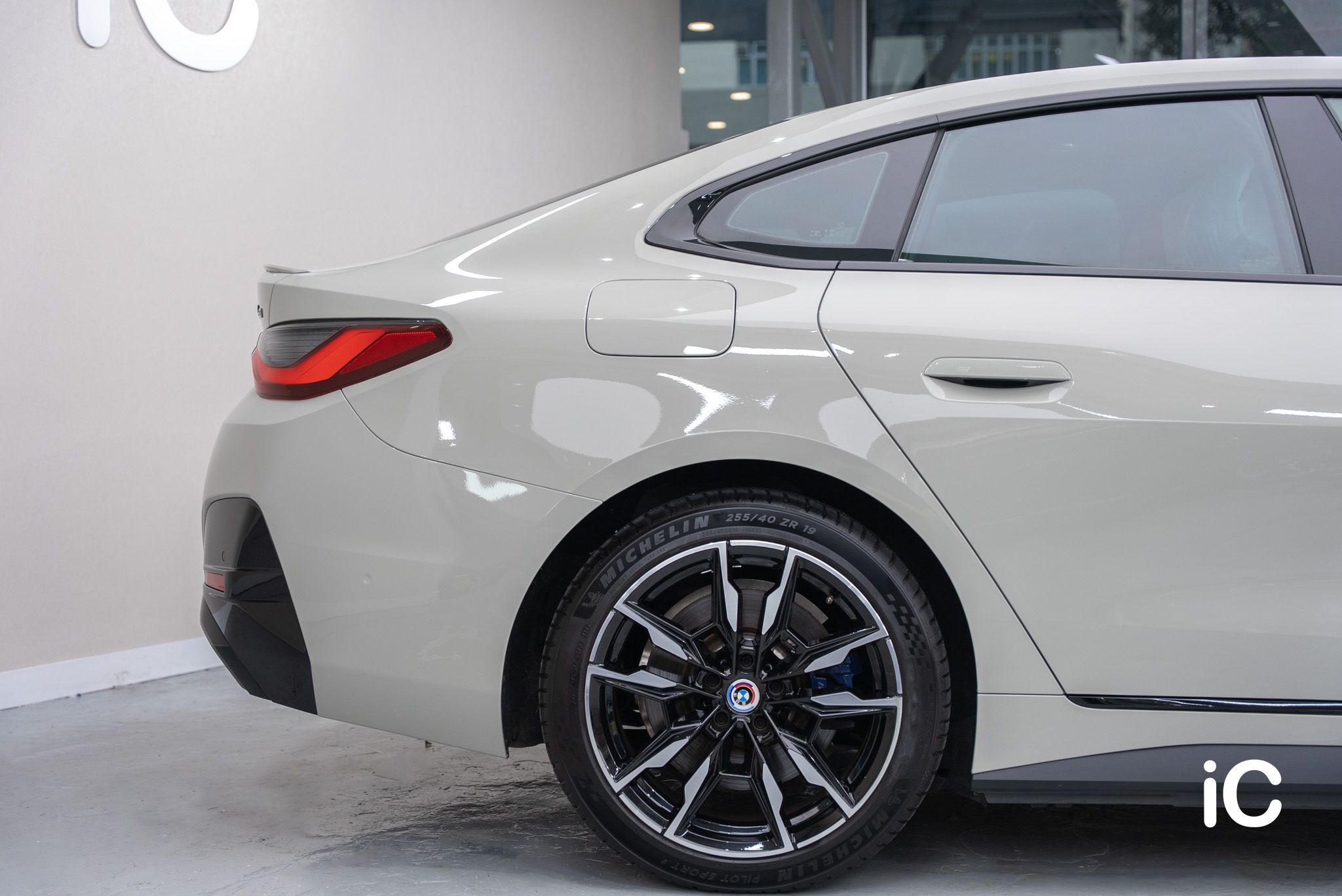 BMW i4 (M50) 轉色 PPF 施工作品