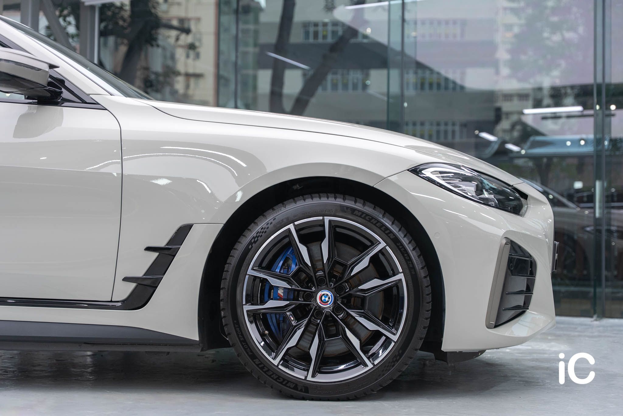 BMW i4 (M50) 轉色 PPF 施工作品