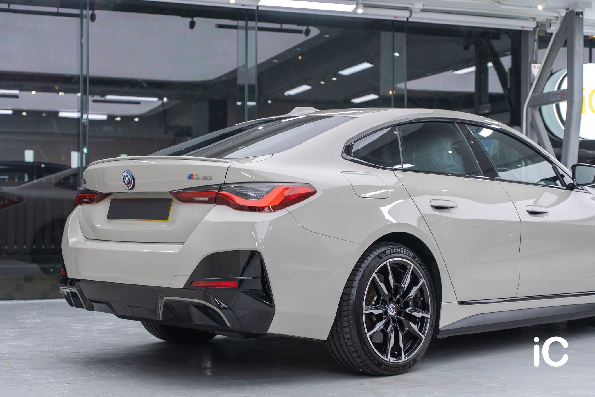 BMW i4 (M50) 轉色 PPF 施工作品