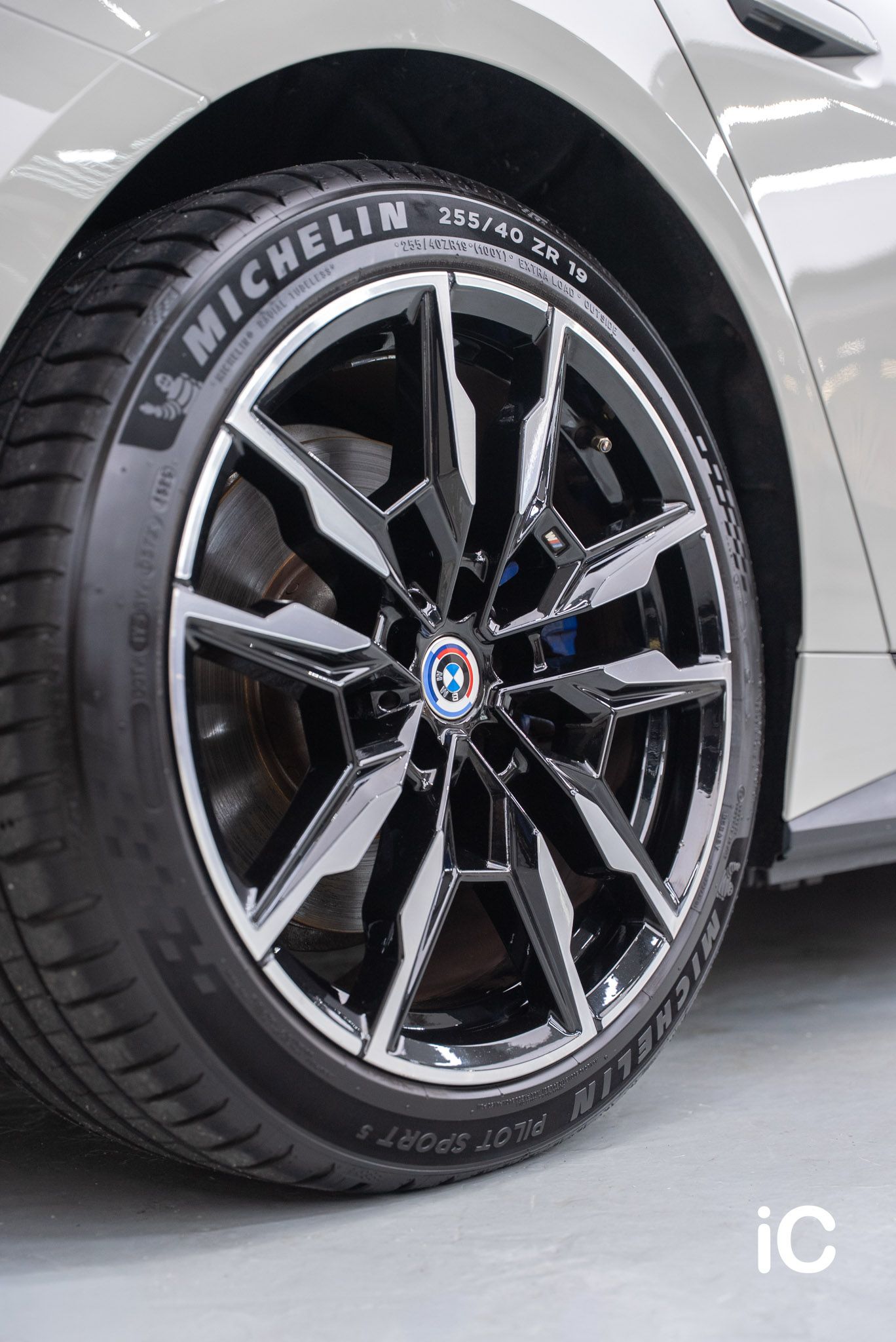 BMW i4 (M50) 轉色 PPF 施工作品