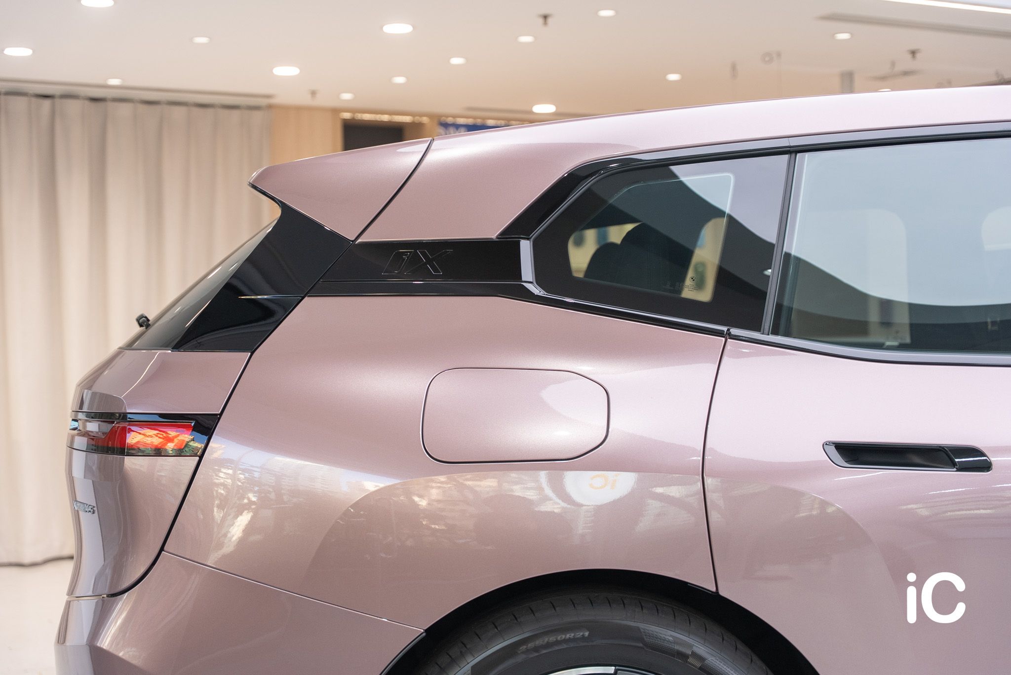 BMW iX 轉色 PPF 施工作品