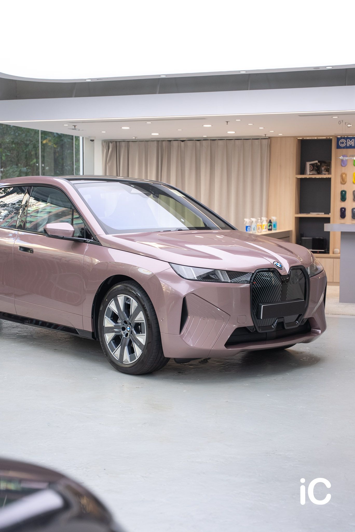 BMW iX 轉色 PPF 施工作品