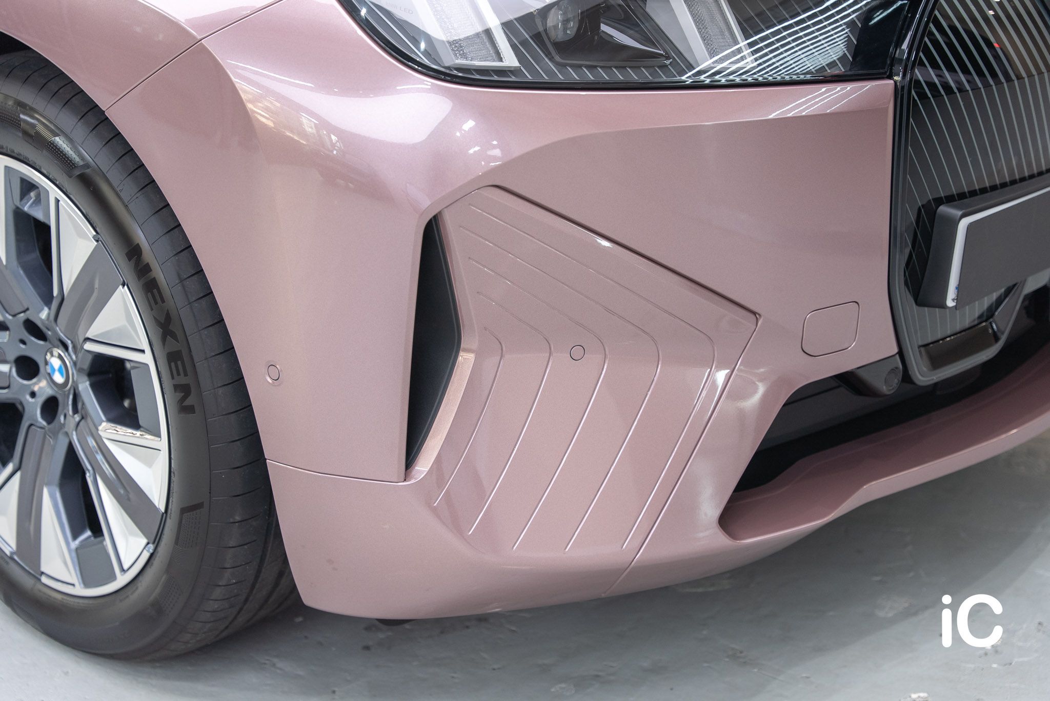 BMW iX 轉色 PPF 施工作品
