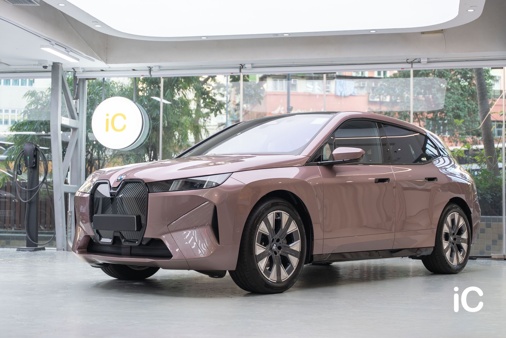 BMW iX 轉色 PPF 施工作品