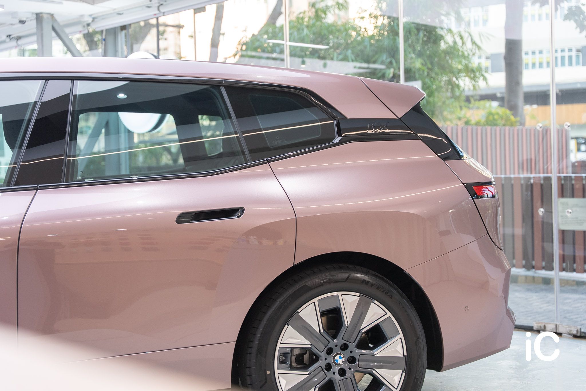 BMW iX 轉色 PPF 施工作品