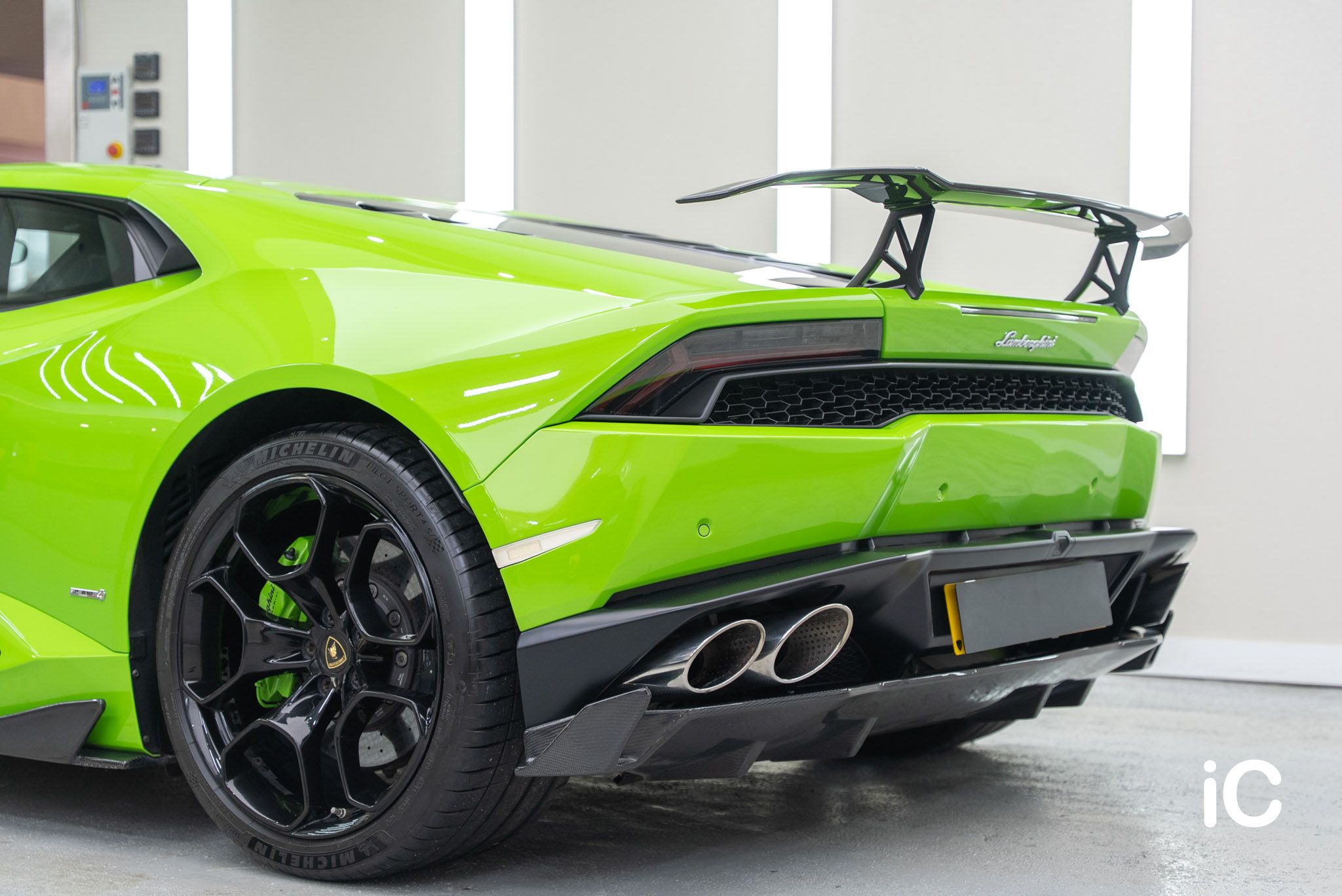 Lamborghini Huracán 鍍膜 施工作品