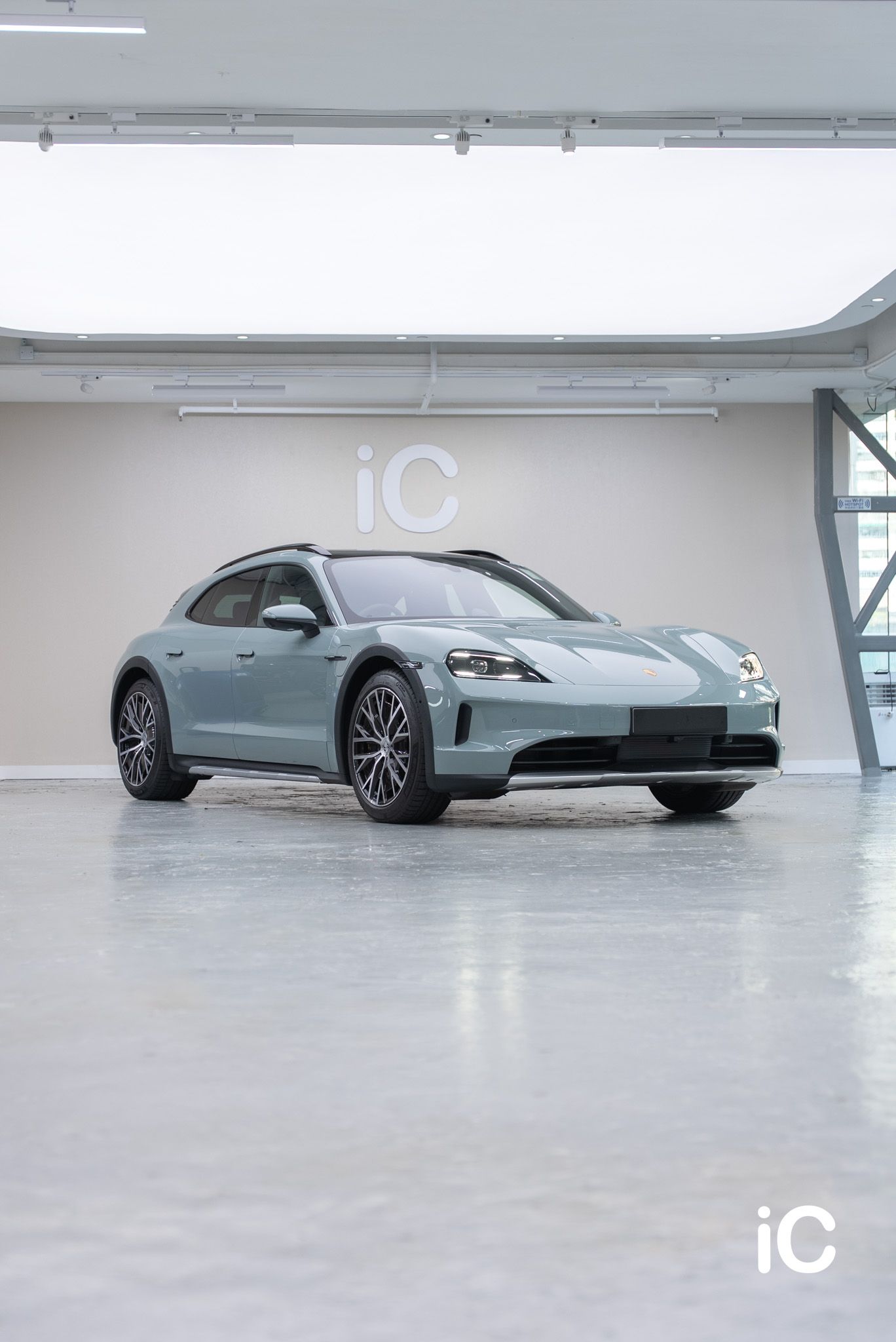 Porsche Taycan 4 Cross Turismo 轉色 PPF 施工作品