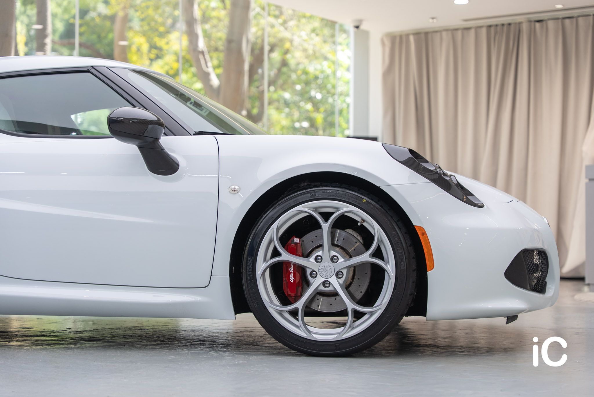 Alfa Romeo 4C 透明 PPF 施工作品