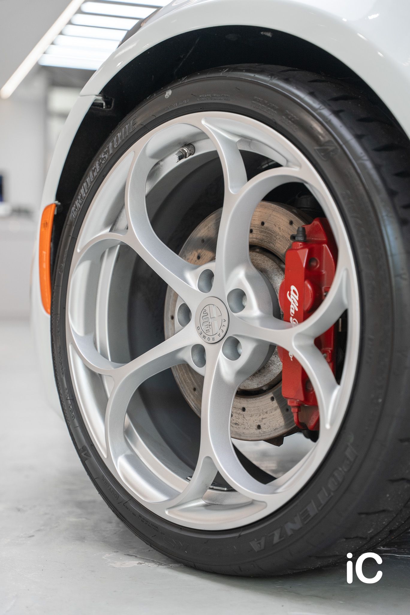 Alfa Romeo 4C 透明 PPF 施工作品