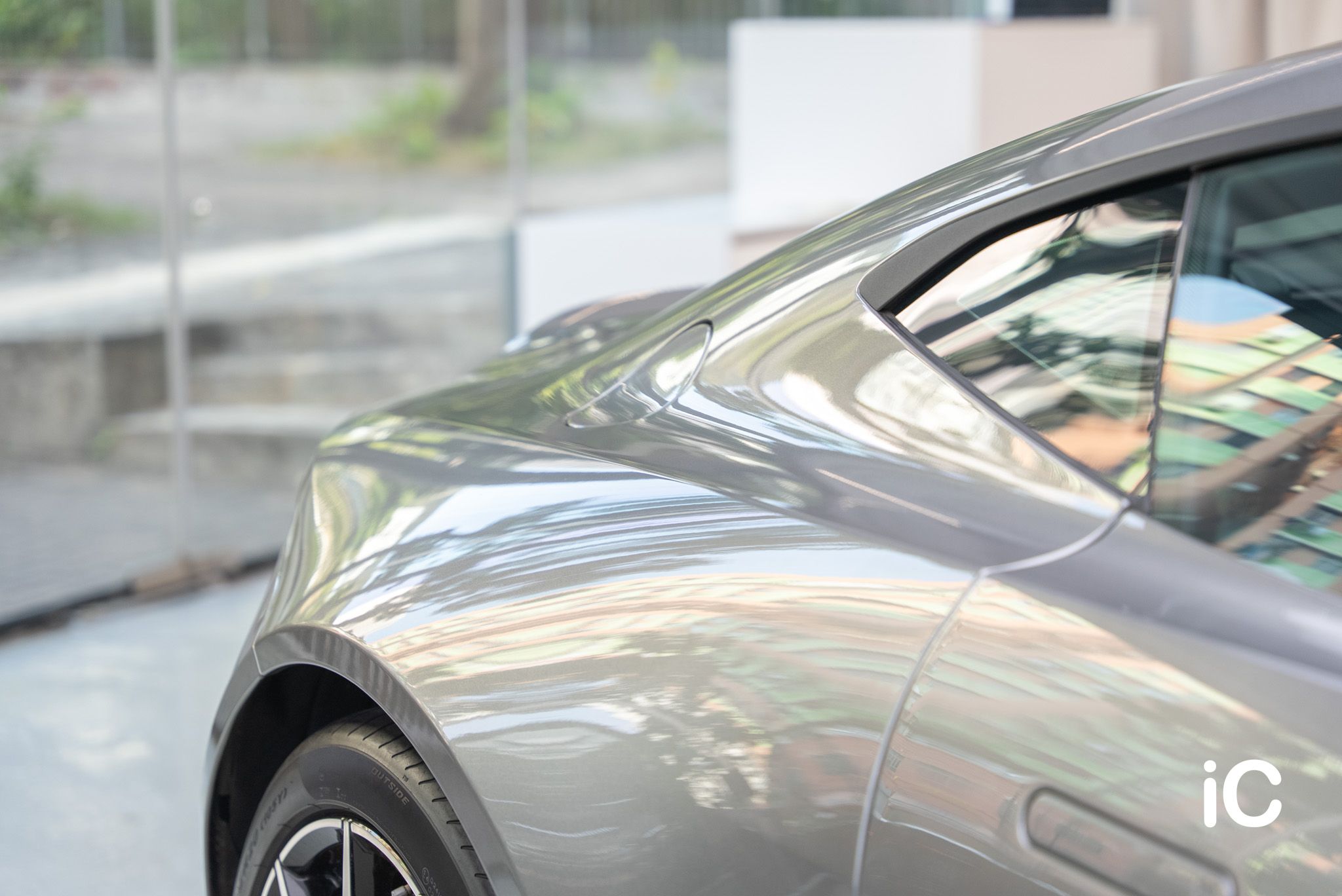 Aston Martin Vantage 透明 PPF 施工作品