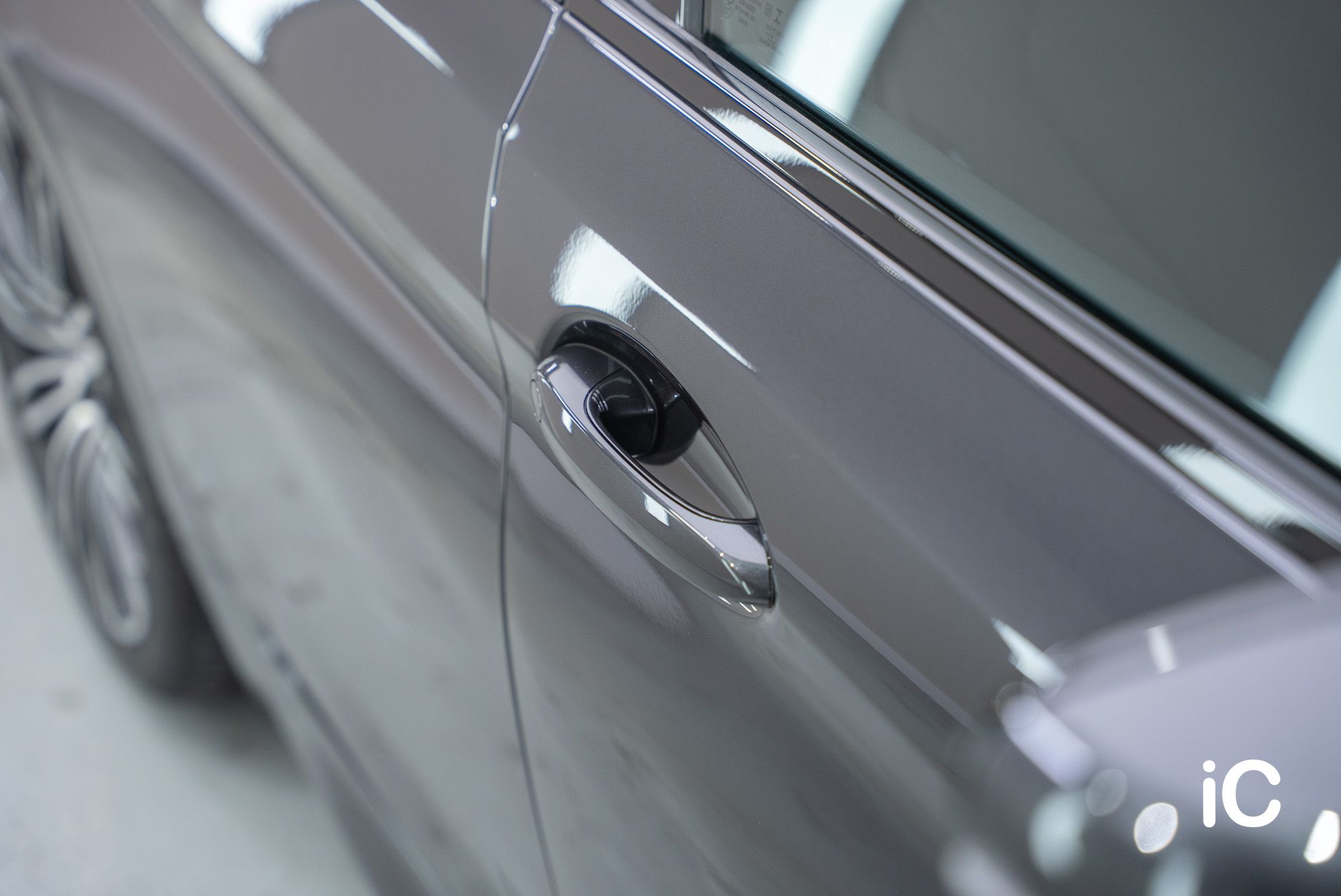 BMW THE 5 鍍膜 施工作品