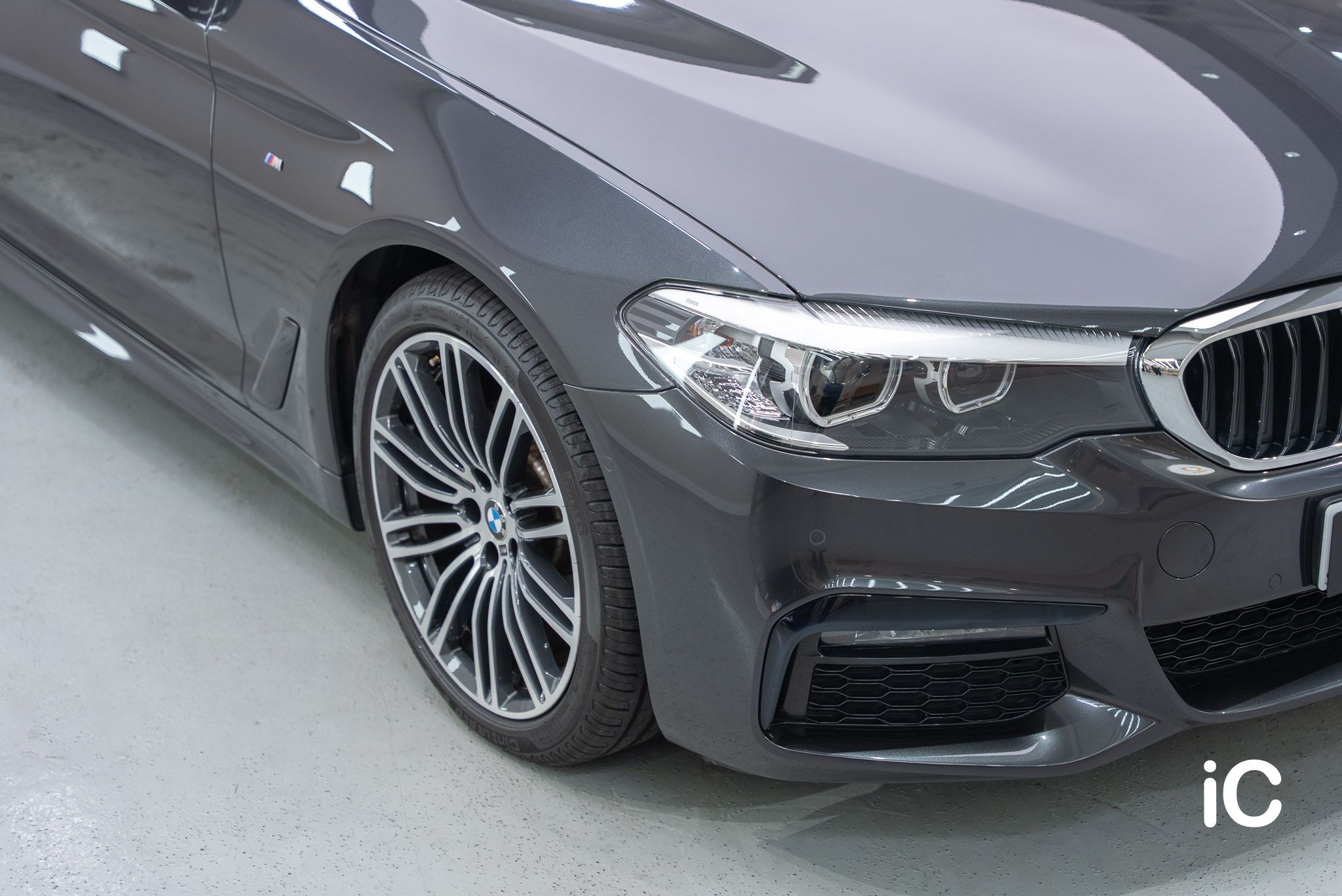 BMW THE 5 鍍膜 施工作品