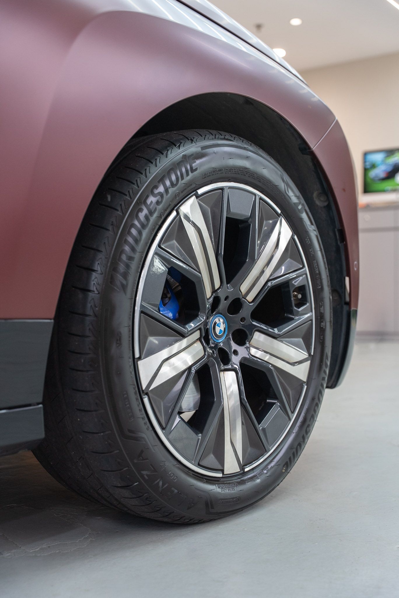 BMW iX 透明 PPF 施工作品