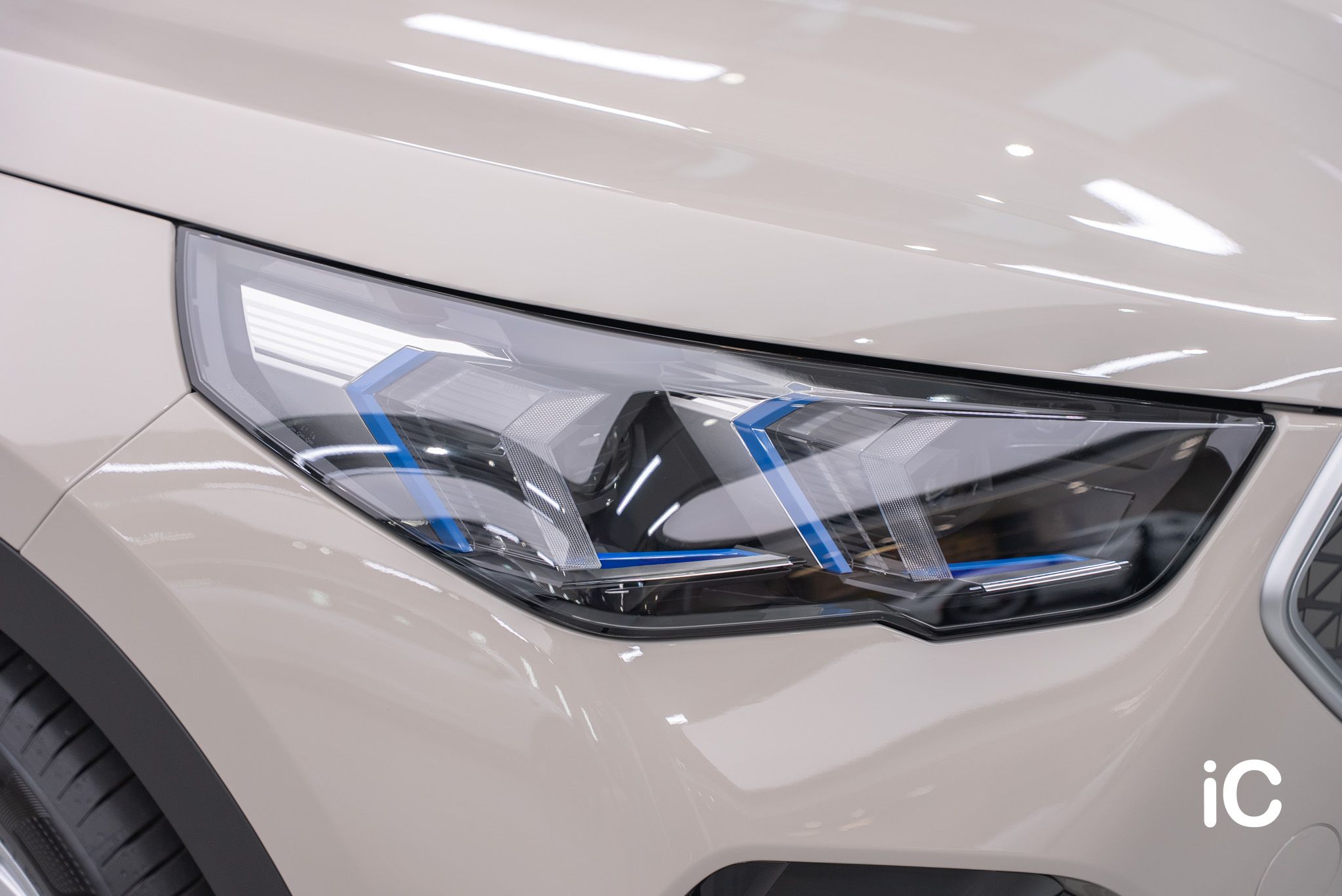 BMW iX2 透明 PPF 施工作品